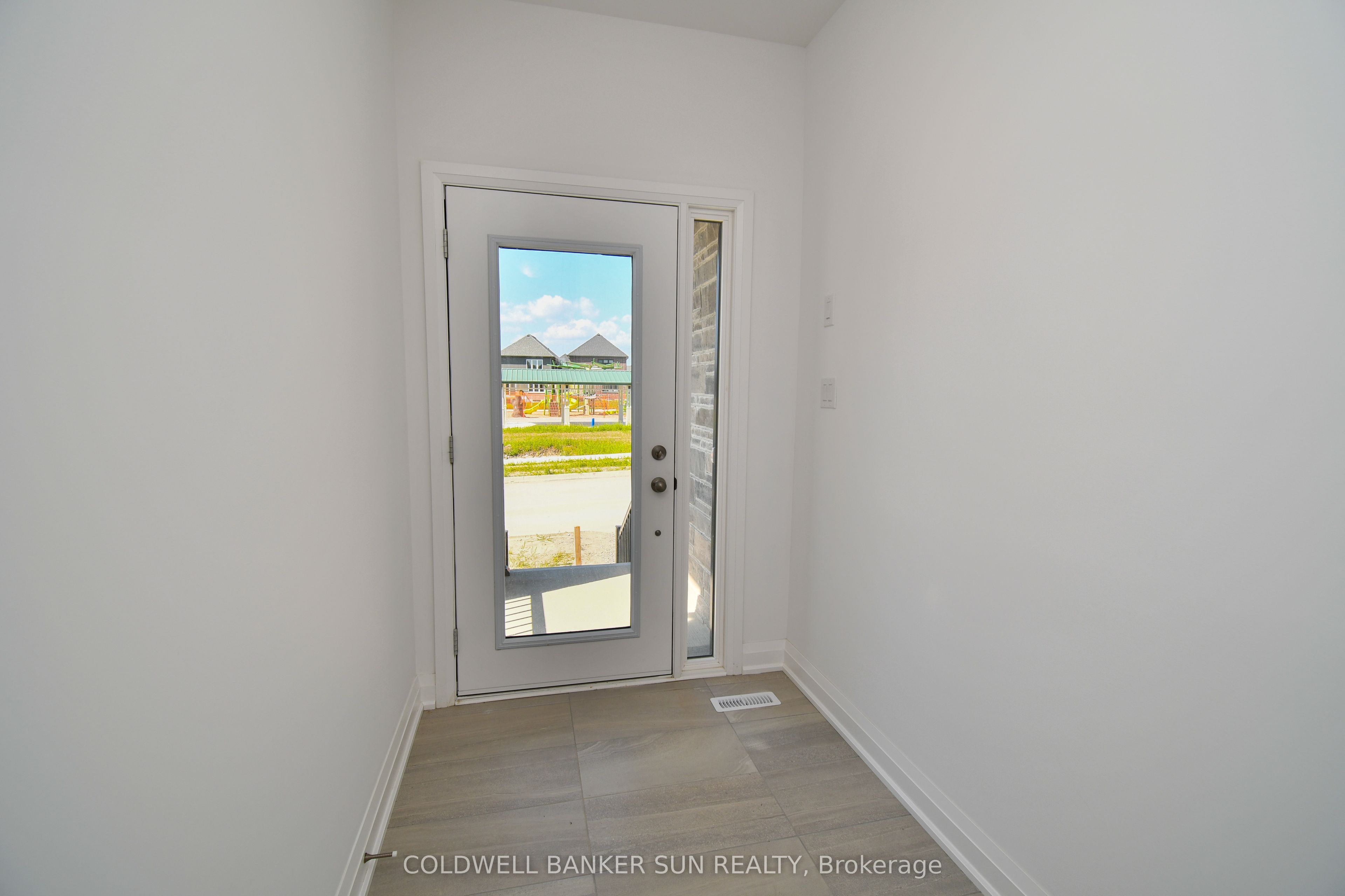 3 Gateway Drive Property Photo 5