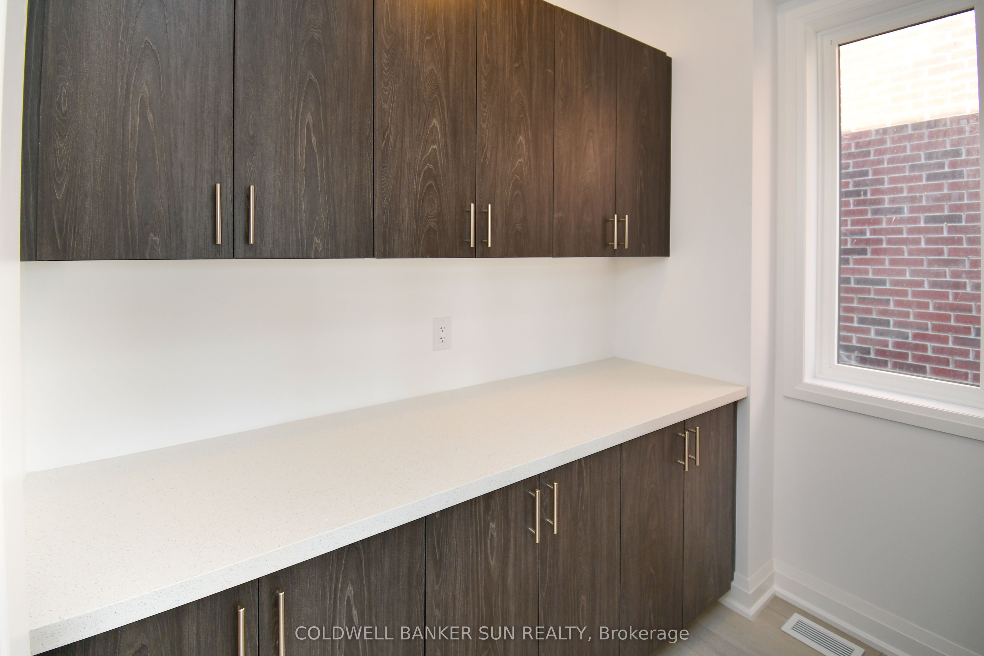 3 Gateway Drive Property Photo 11