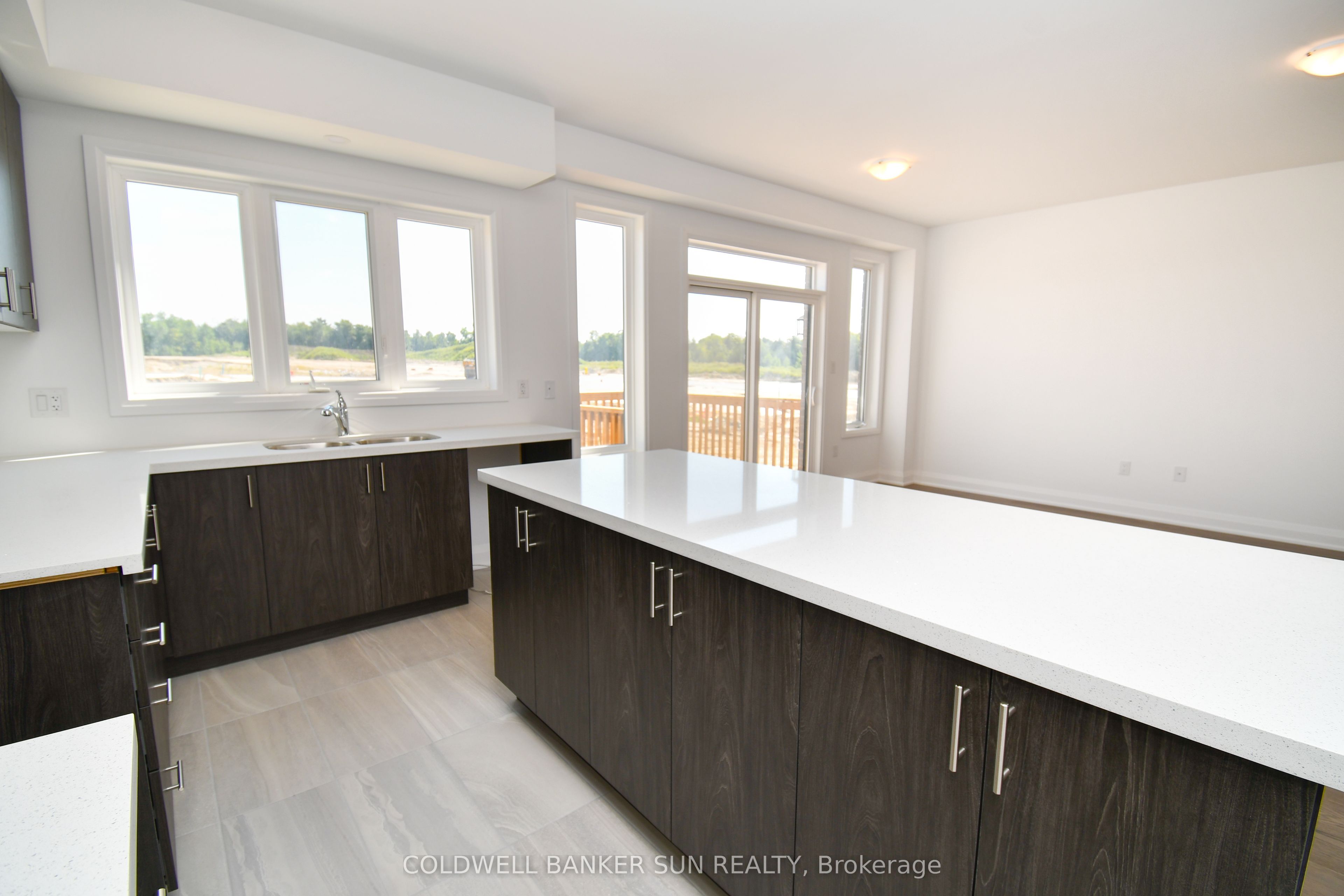 3 Gateway Drive Property Photo 12