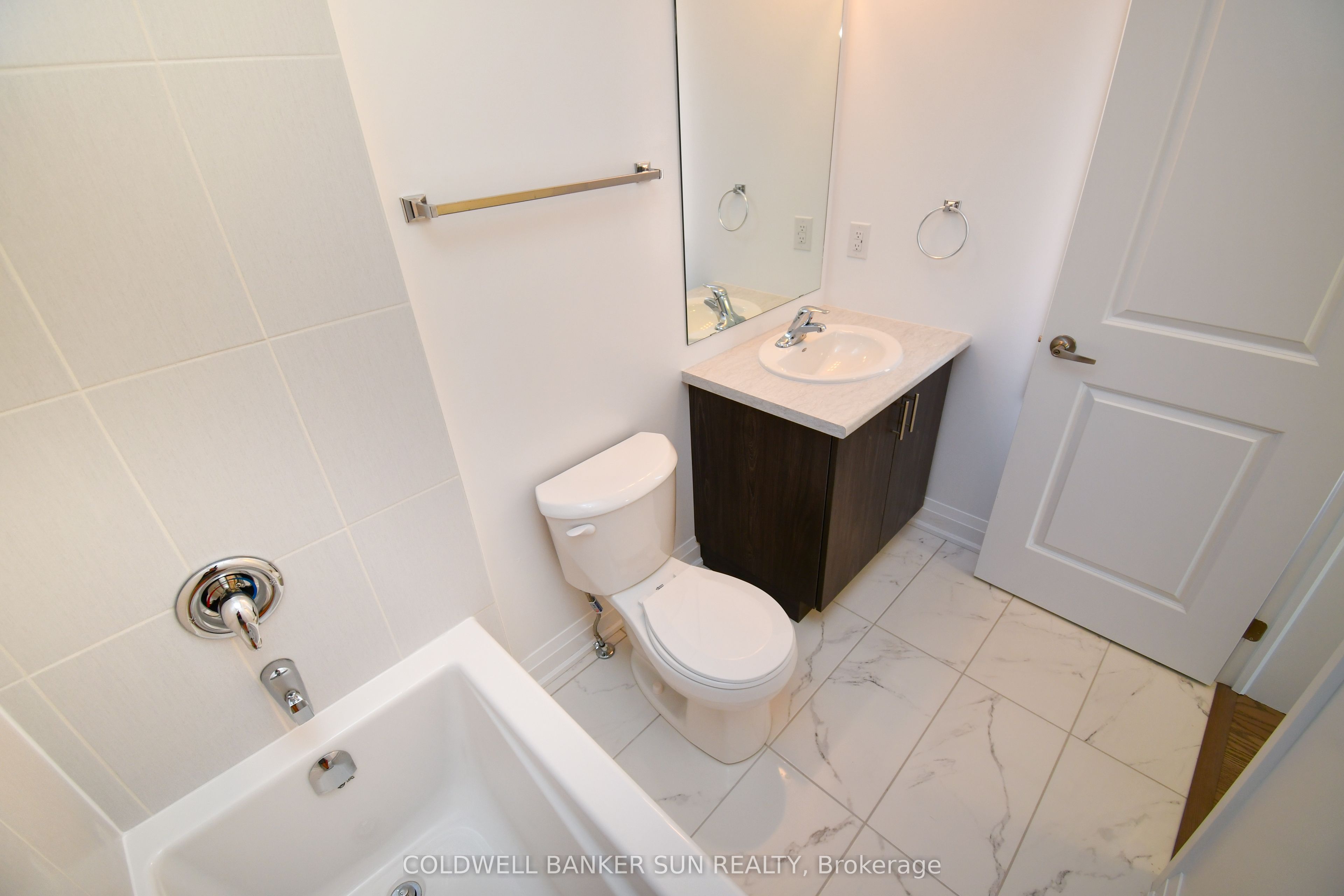 3 Gateway Drive Property Photo 33