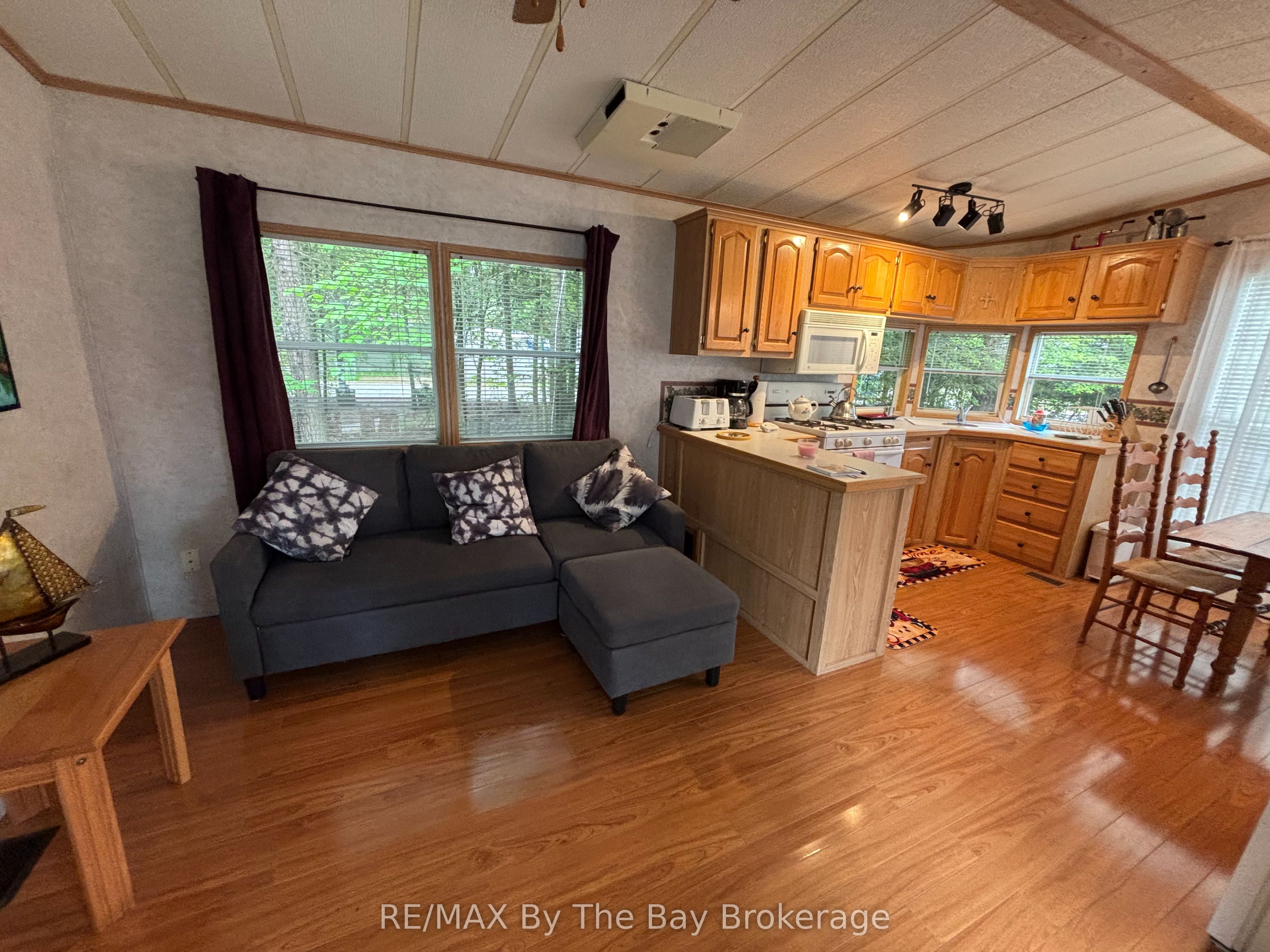 85 Theme Park Drive G4 Property Photo 10