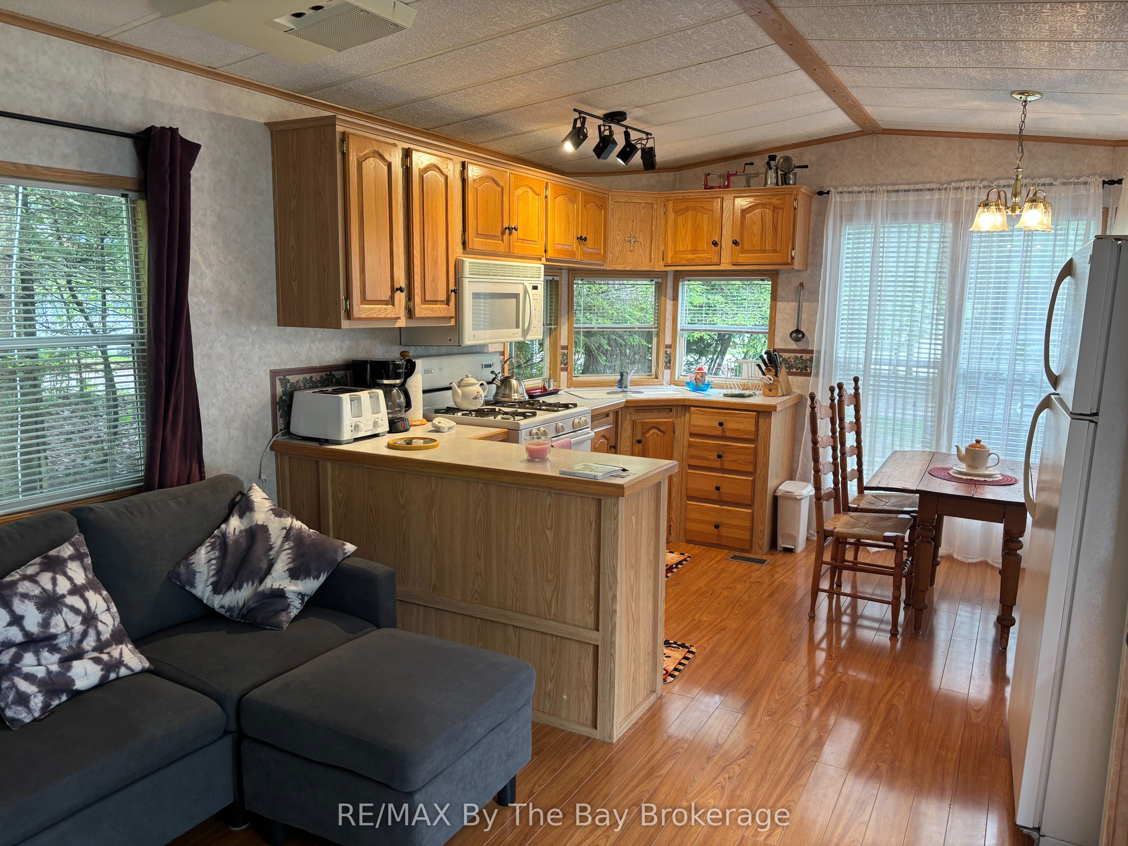 85 Theme Park Drive G4 Property Photo 11