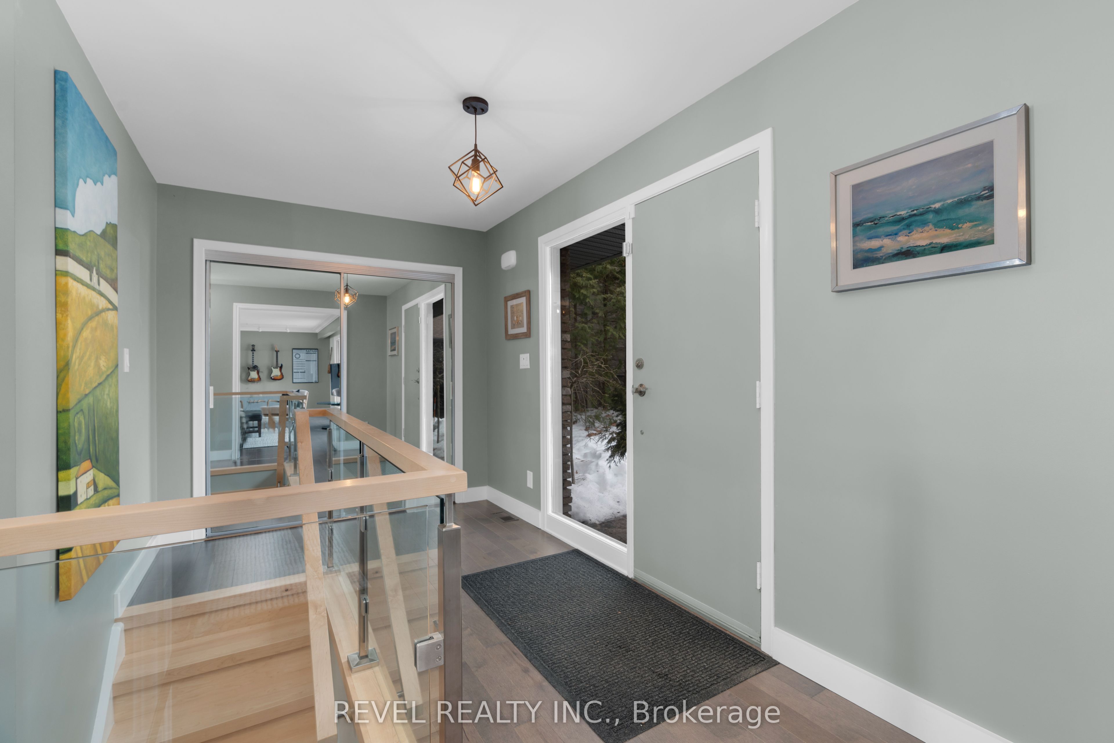 416 Bay Street Property Photo 5