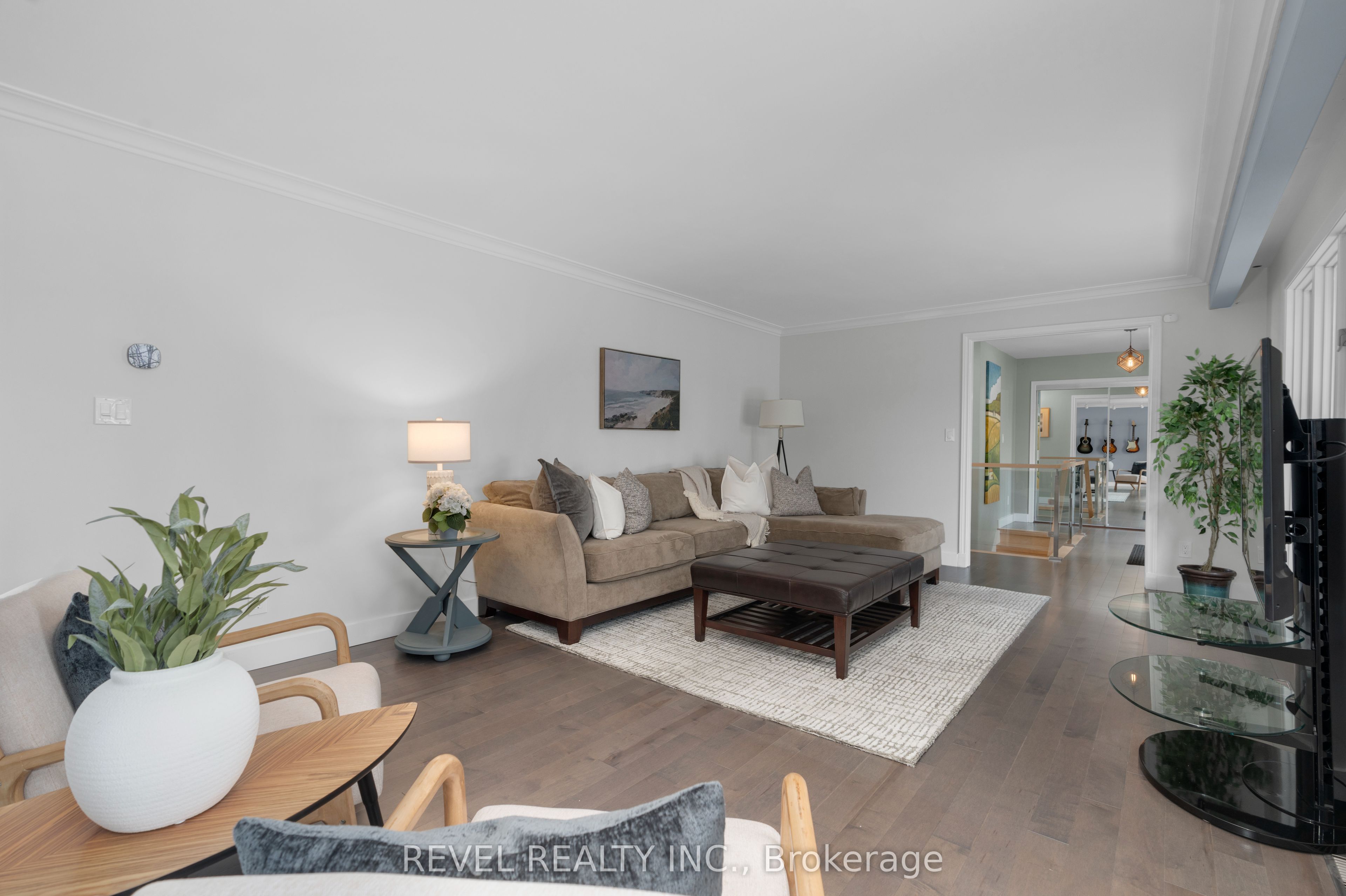 416 Bay Street Property Photo 6