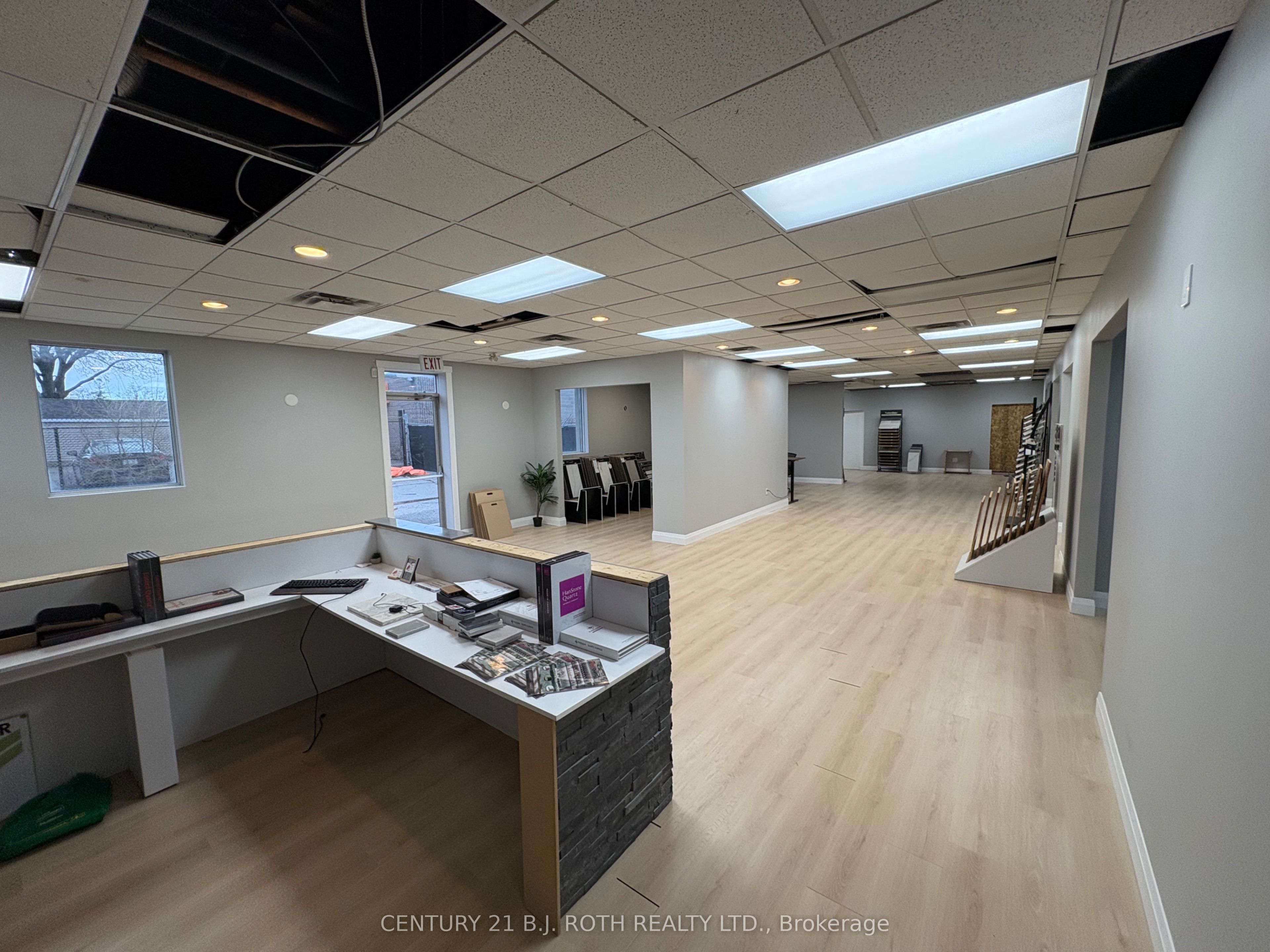 178 Tiffin Street Property Photo 2