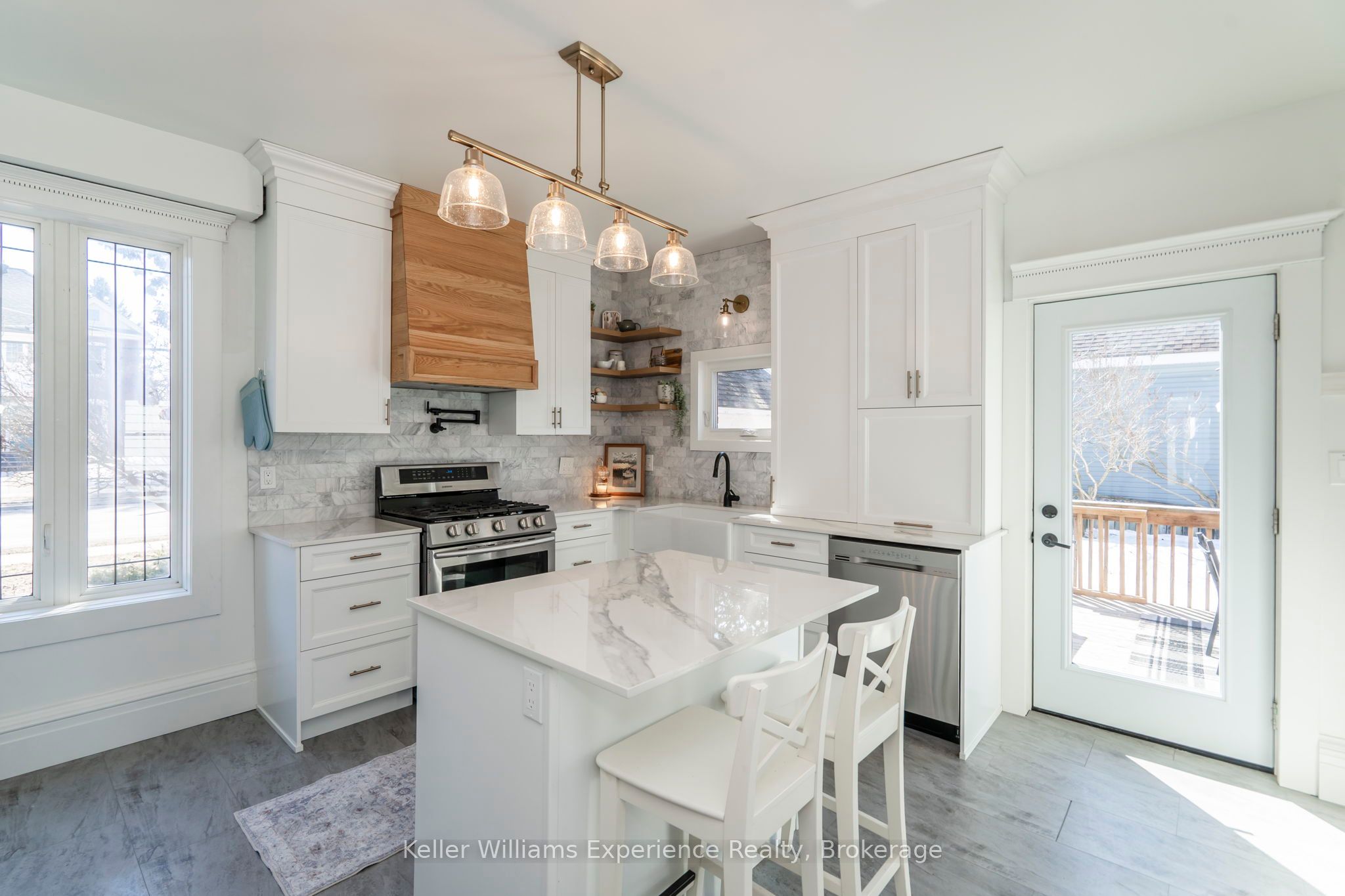 268 Russell Street Property Photo 7