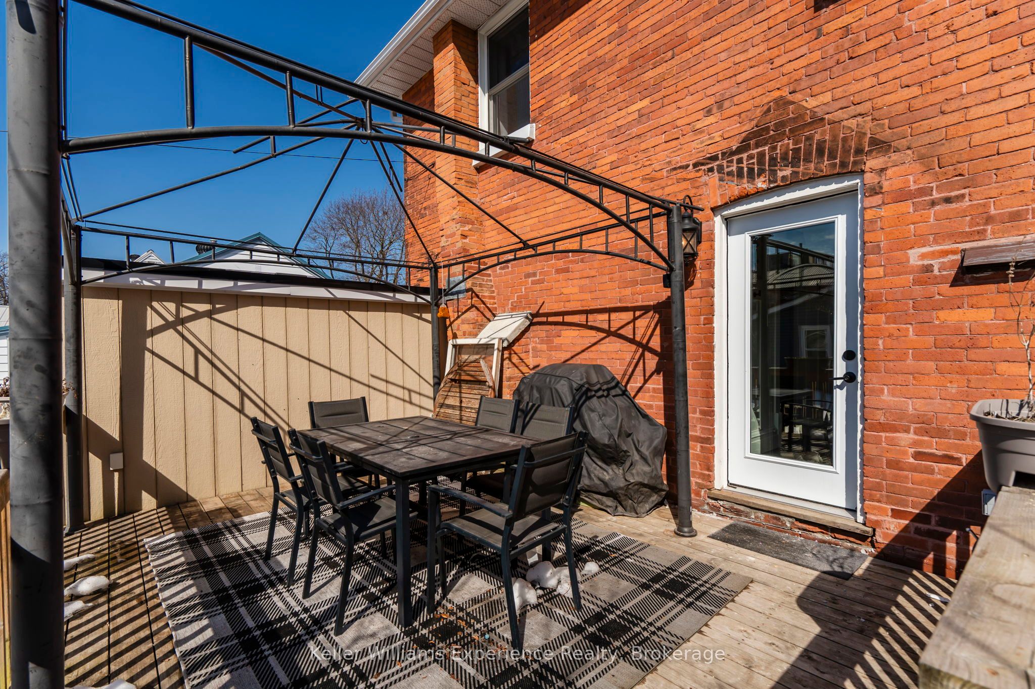 268 Russell Street Property Photo 29