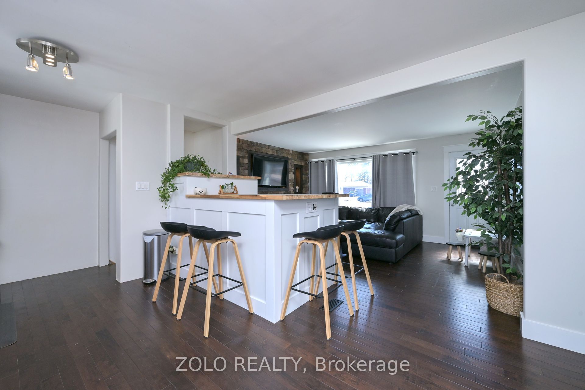 5653 Highway 12 N/a Property Photo 8
