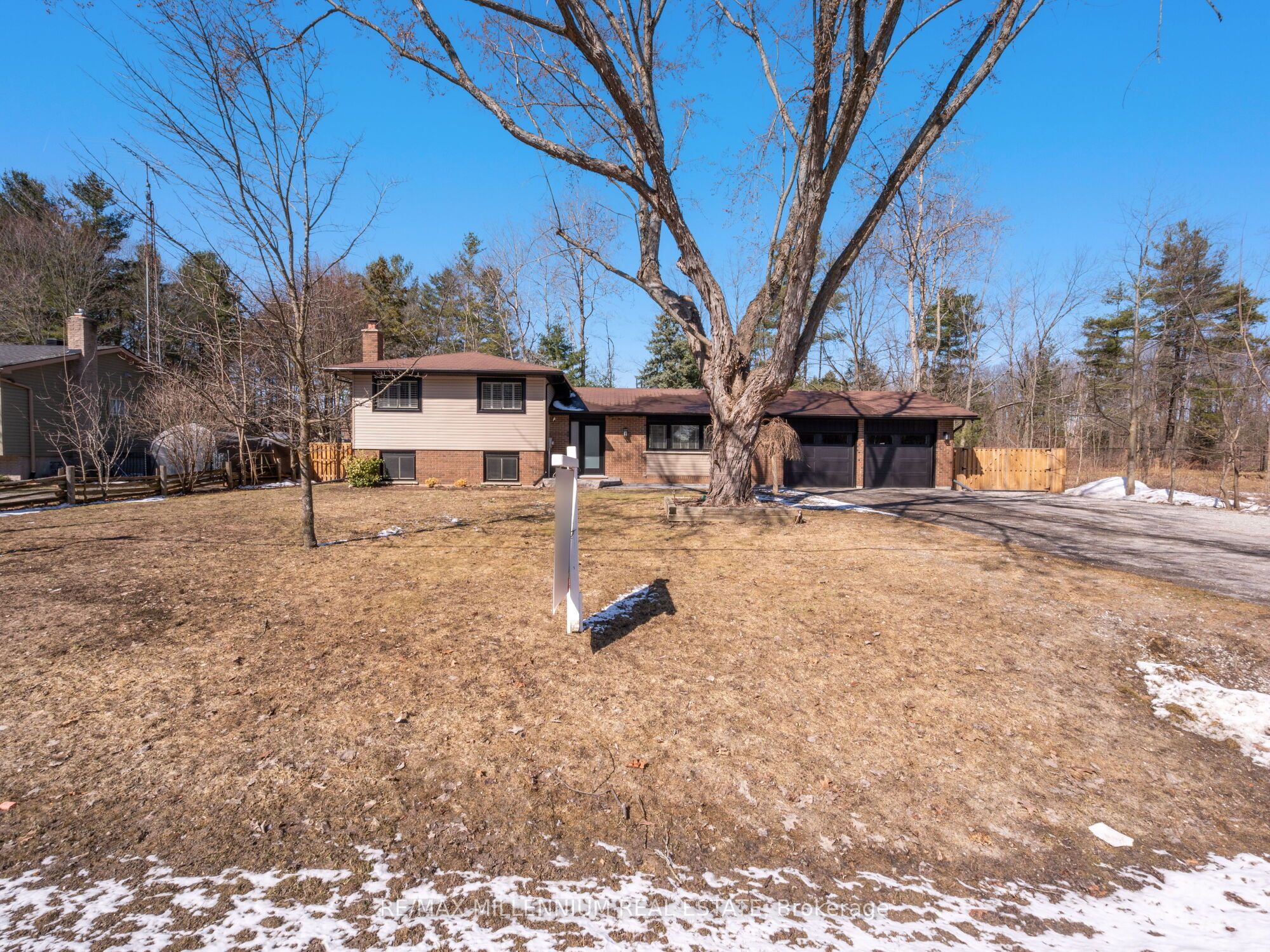 1030 Sunnidale Road Property Photo 1