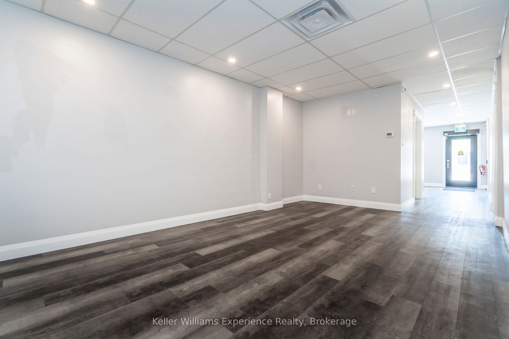 296 King Street Property Photo 10