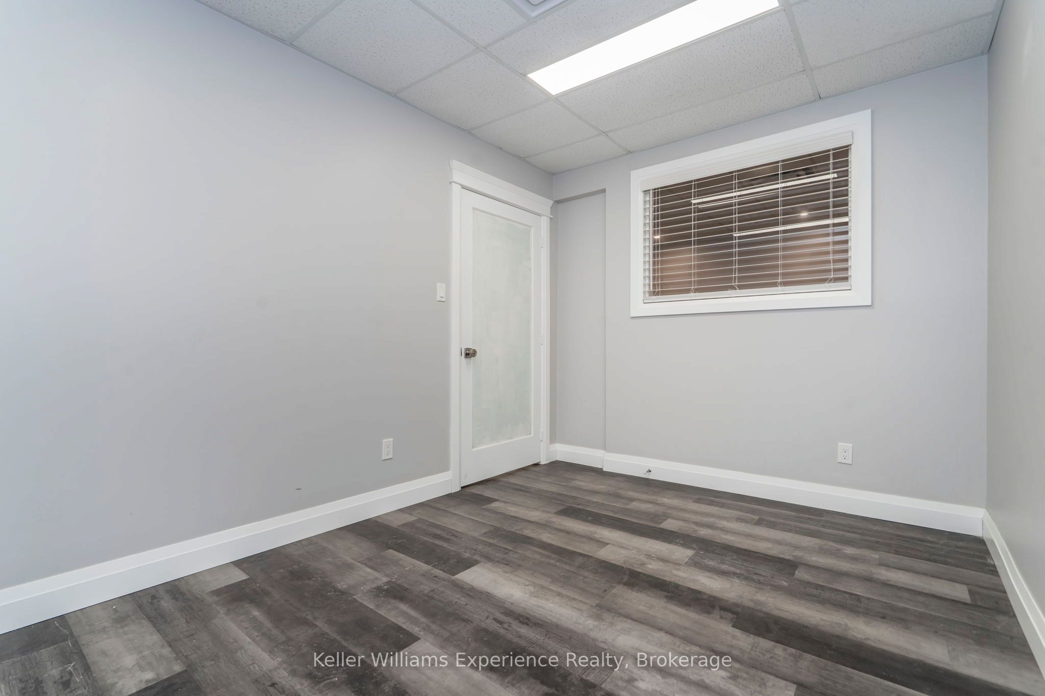 296 King Street Property Photo 11