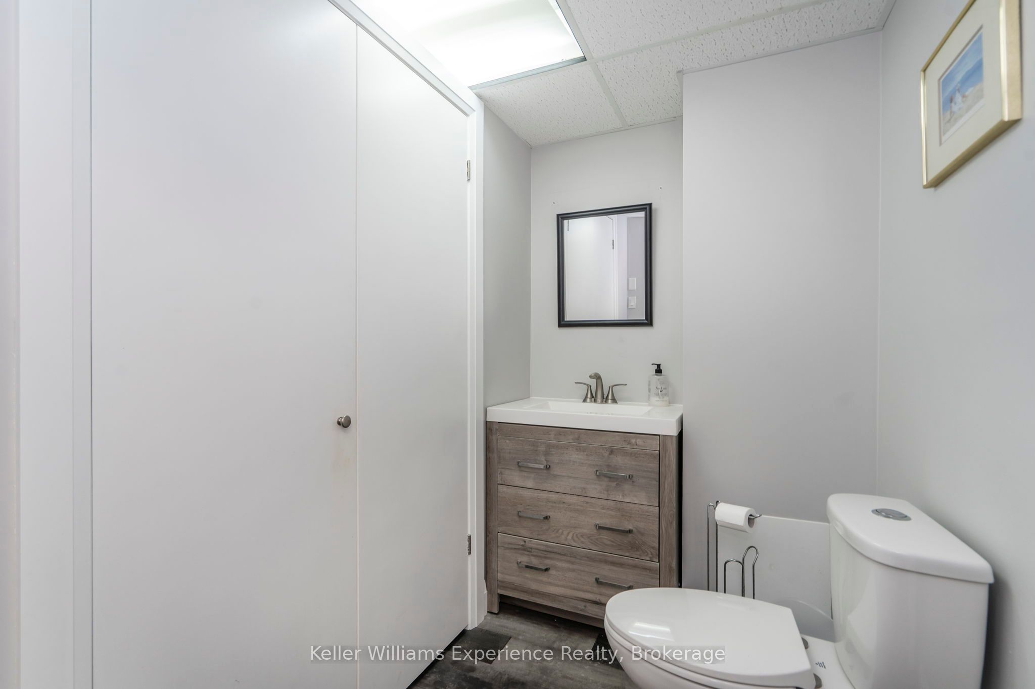 296 King Street Property Photo 13