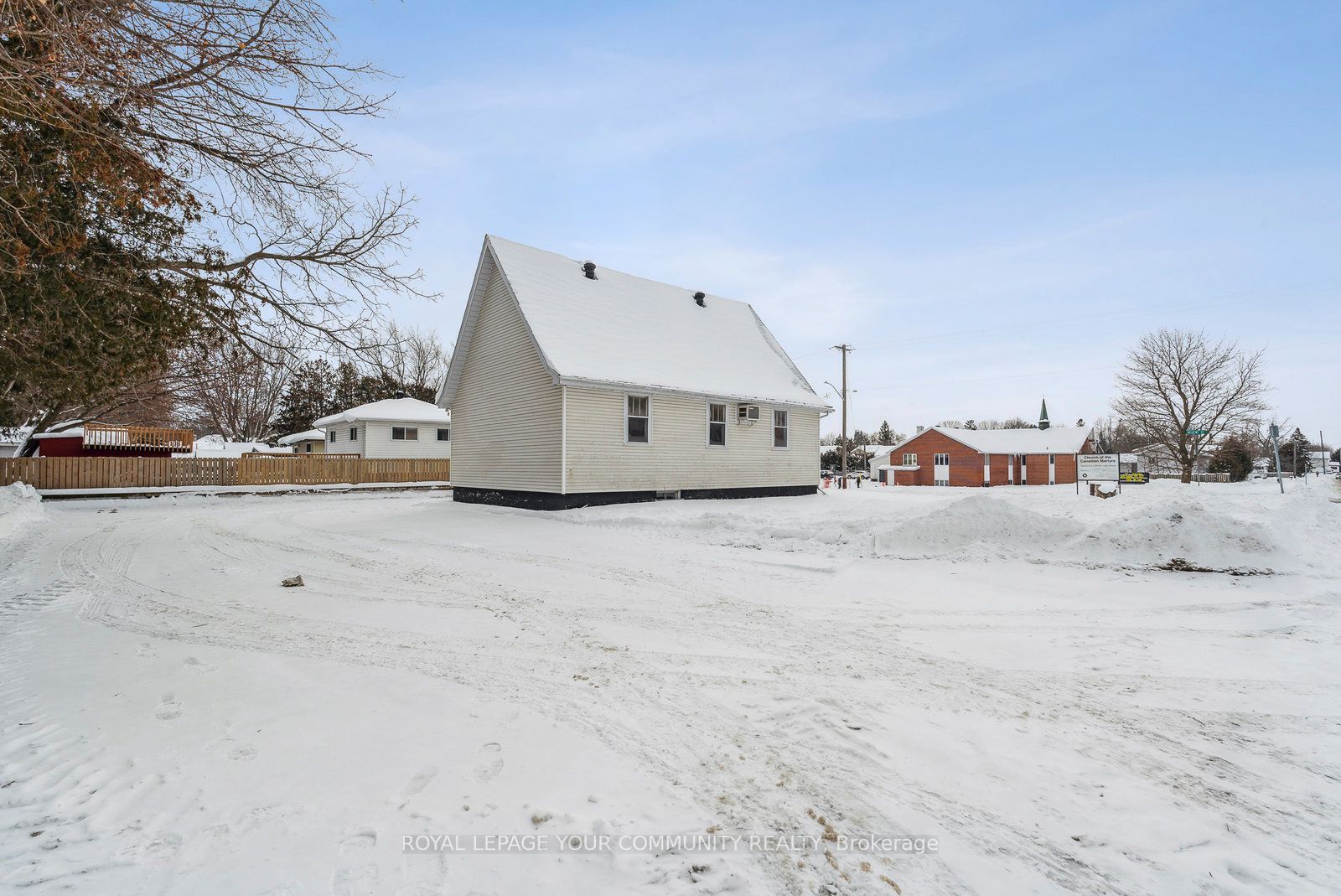 364 Regent Street Property Photo 2