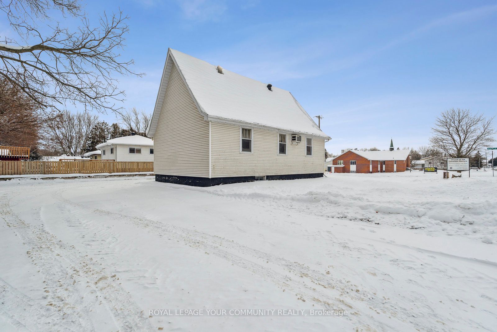 364 Regent Street Property Photo 6