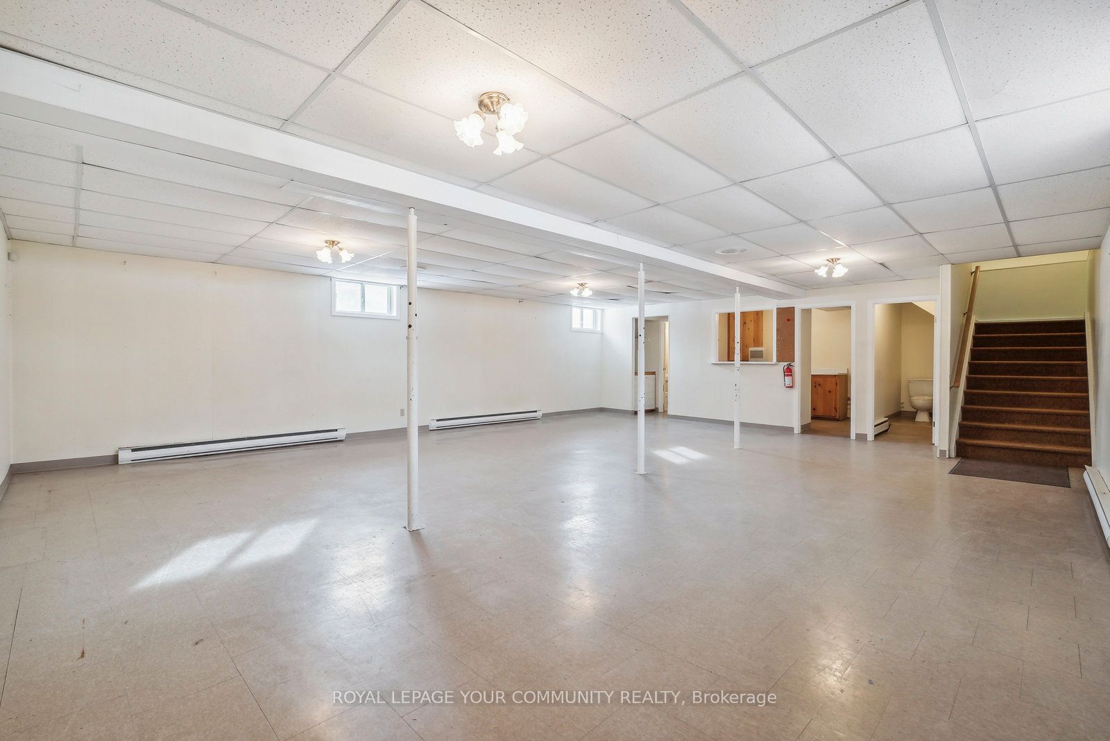 364 Regent Street Property Photo 23