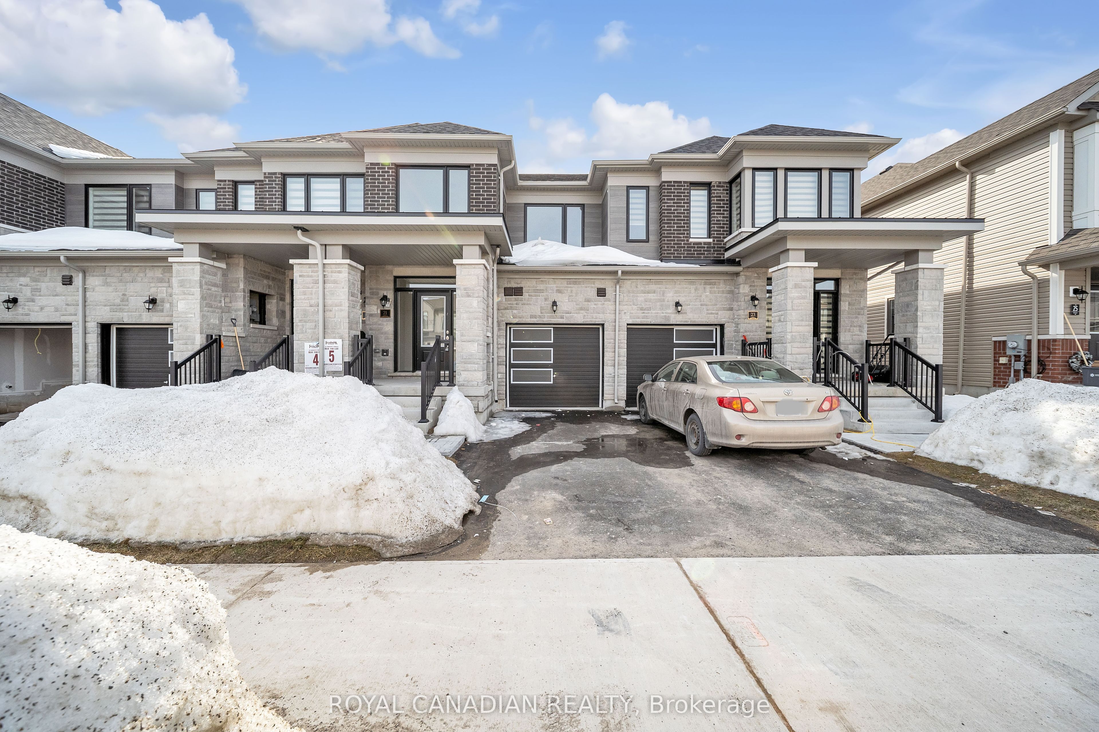 21 Tamworth Terrace Property Photo 3