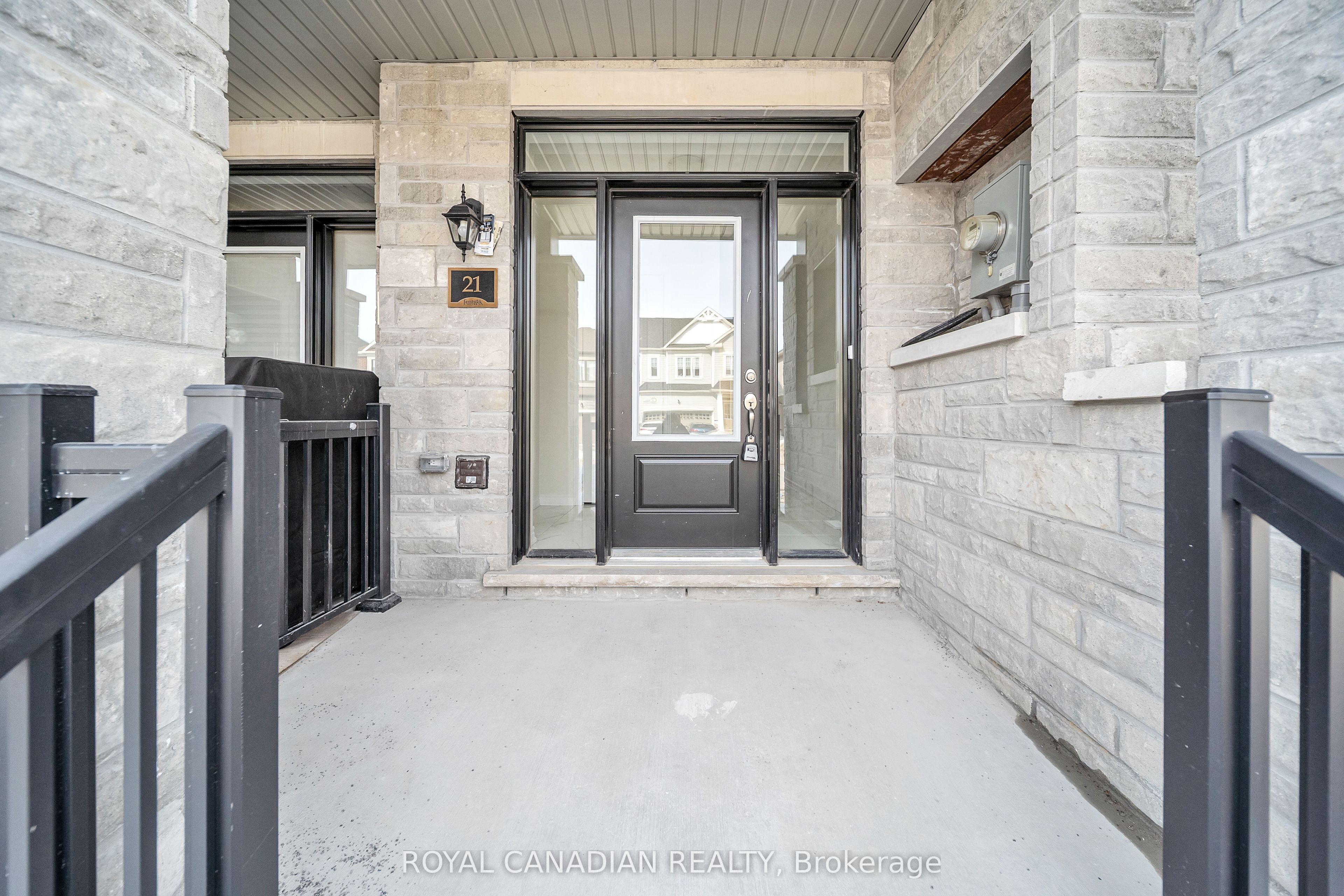 21 Tamworth Terrace Property Photo 5