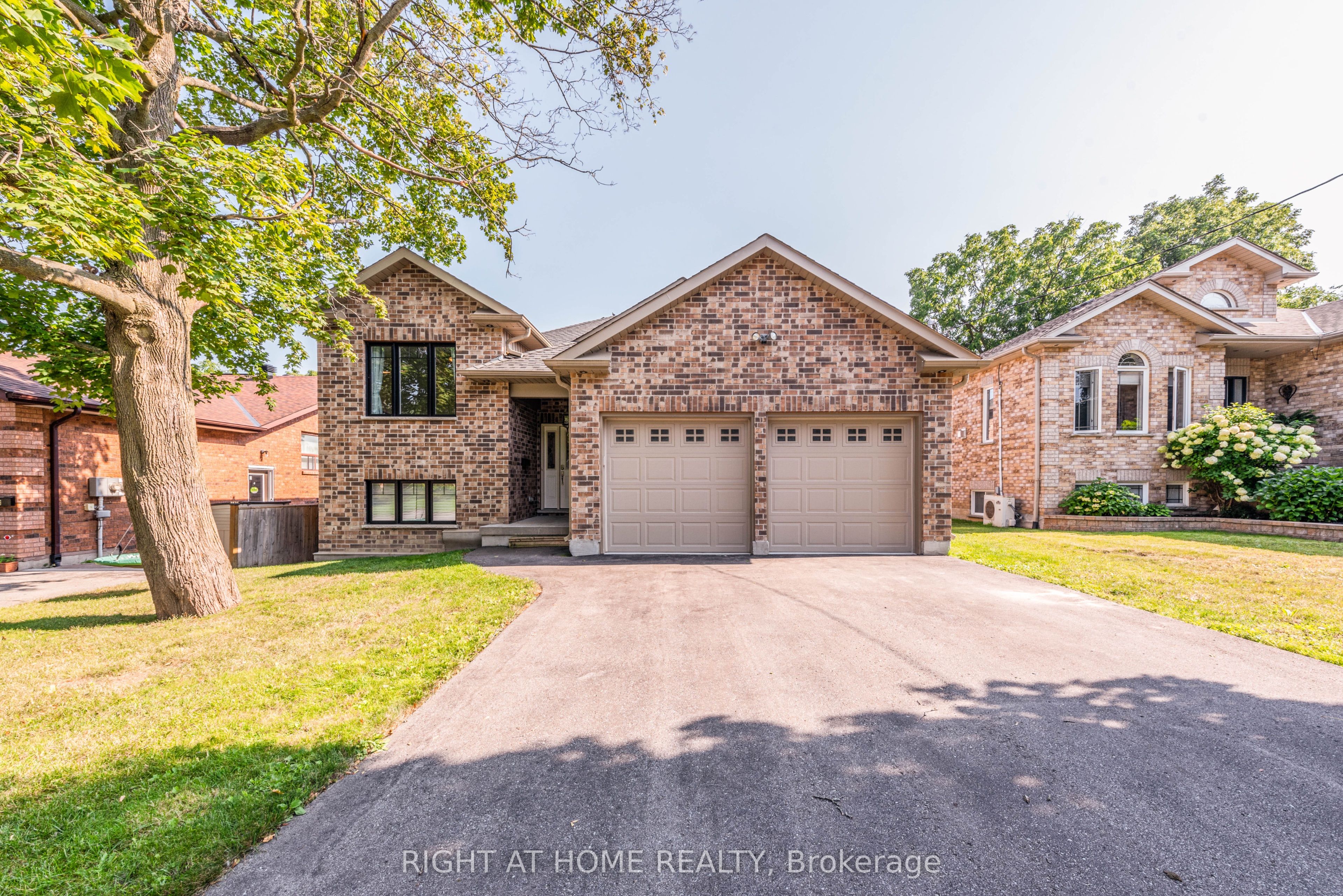 11 Ottaway Avenue Property Photo