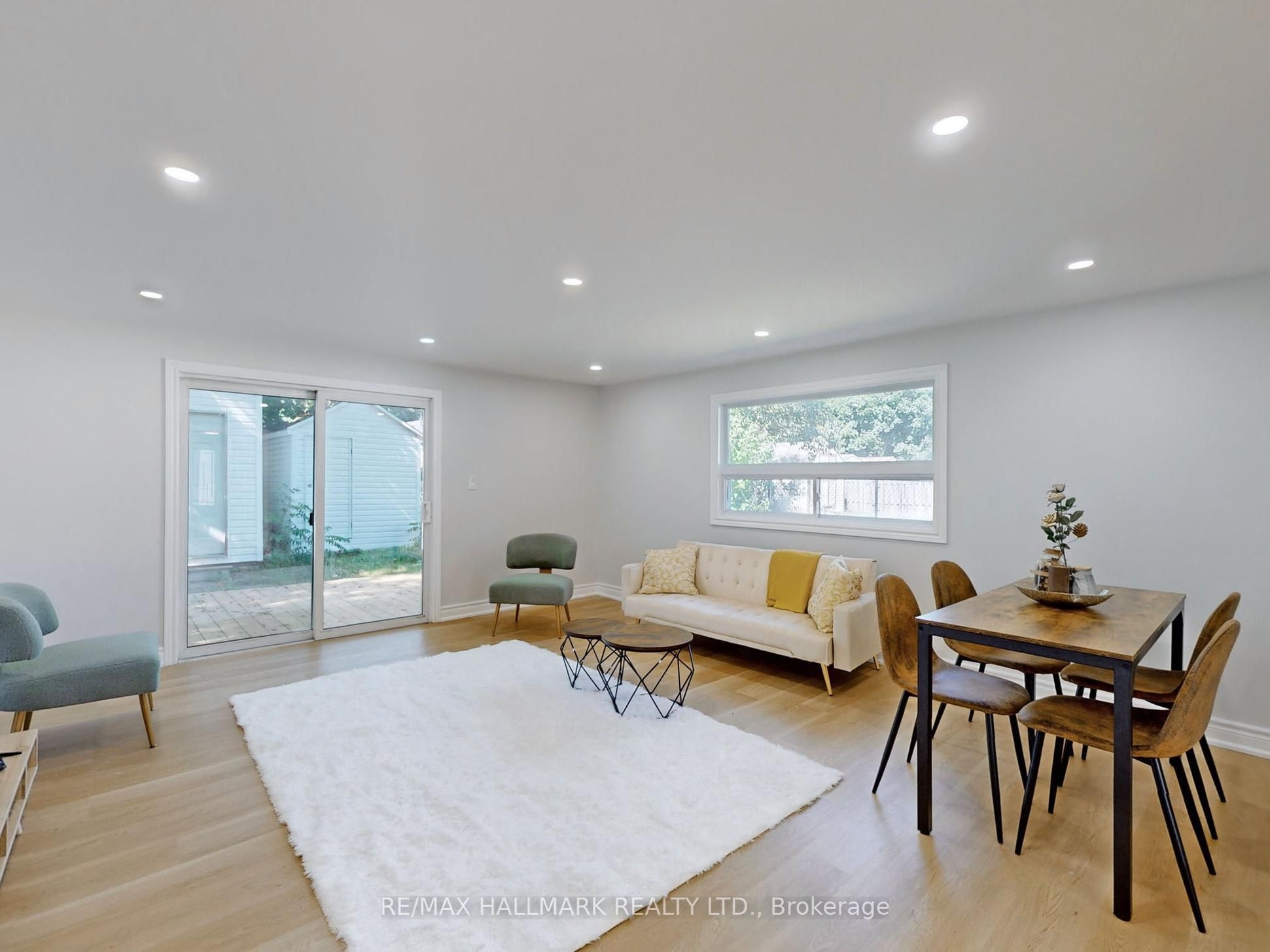 56 68th Street N Property Photo 8