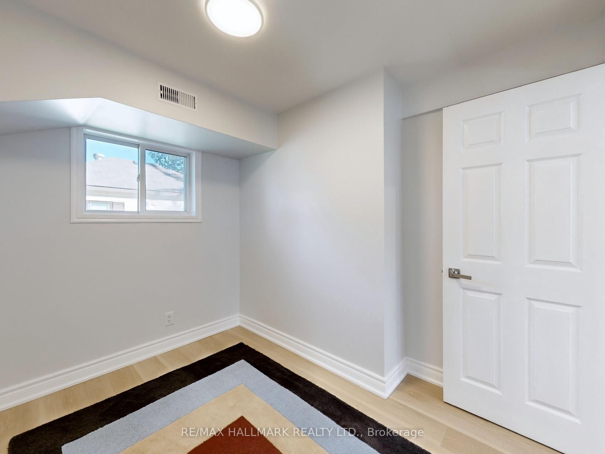 56 68th Street N Property Photo 14