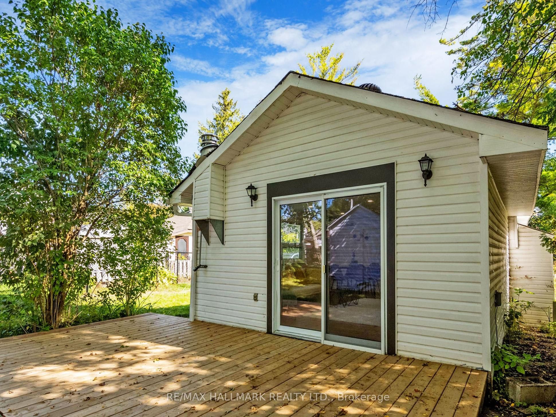 56 68th Street N Property Photo 16