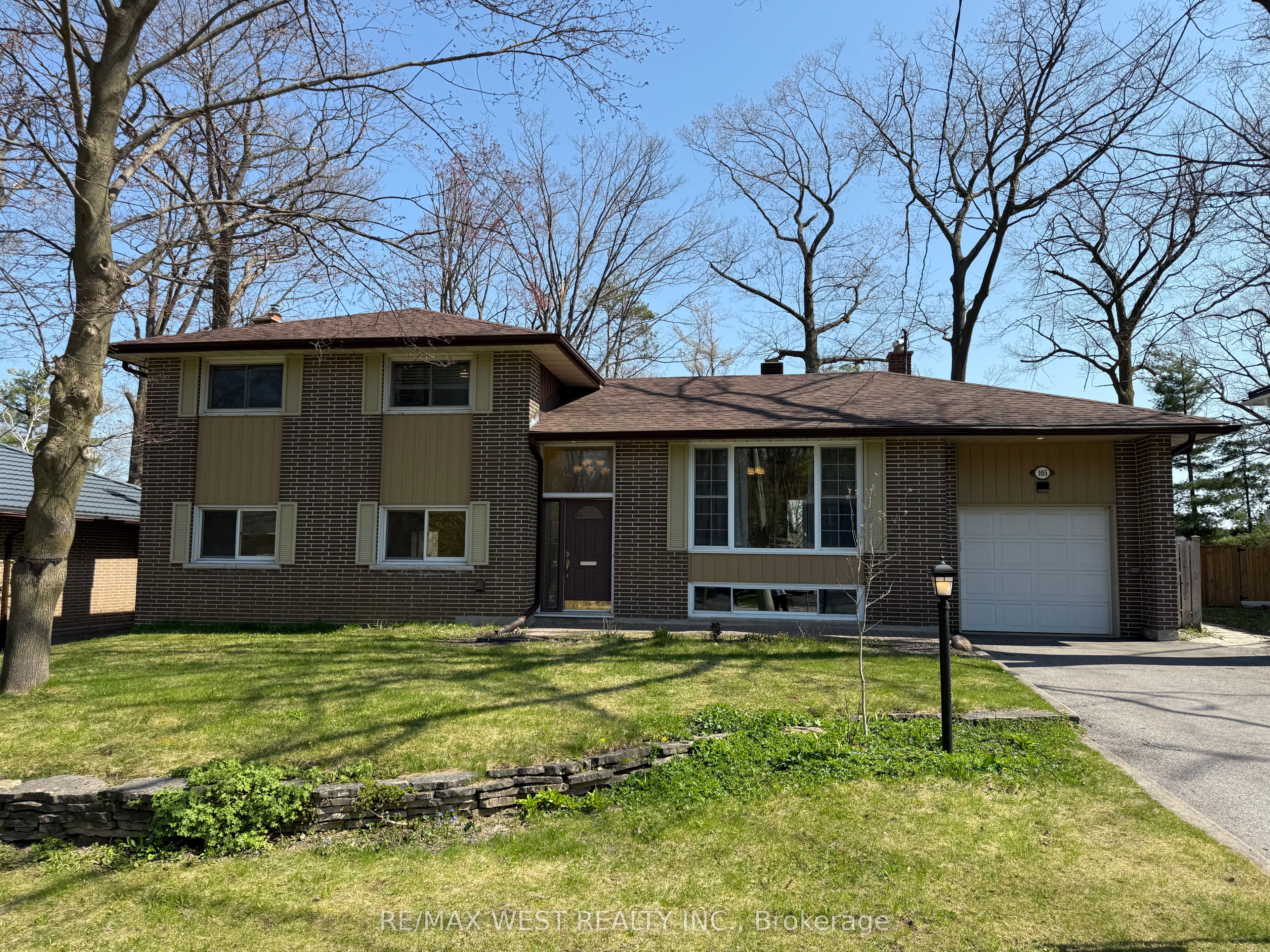 105 Shirley Ave Property Photo