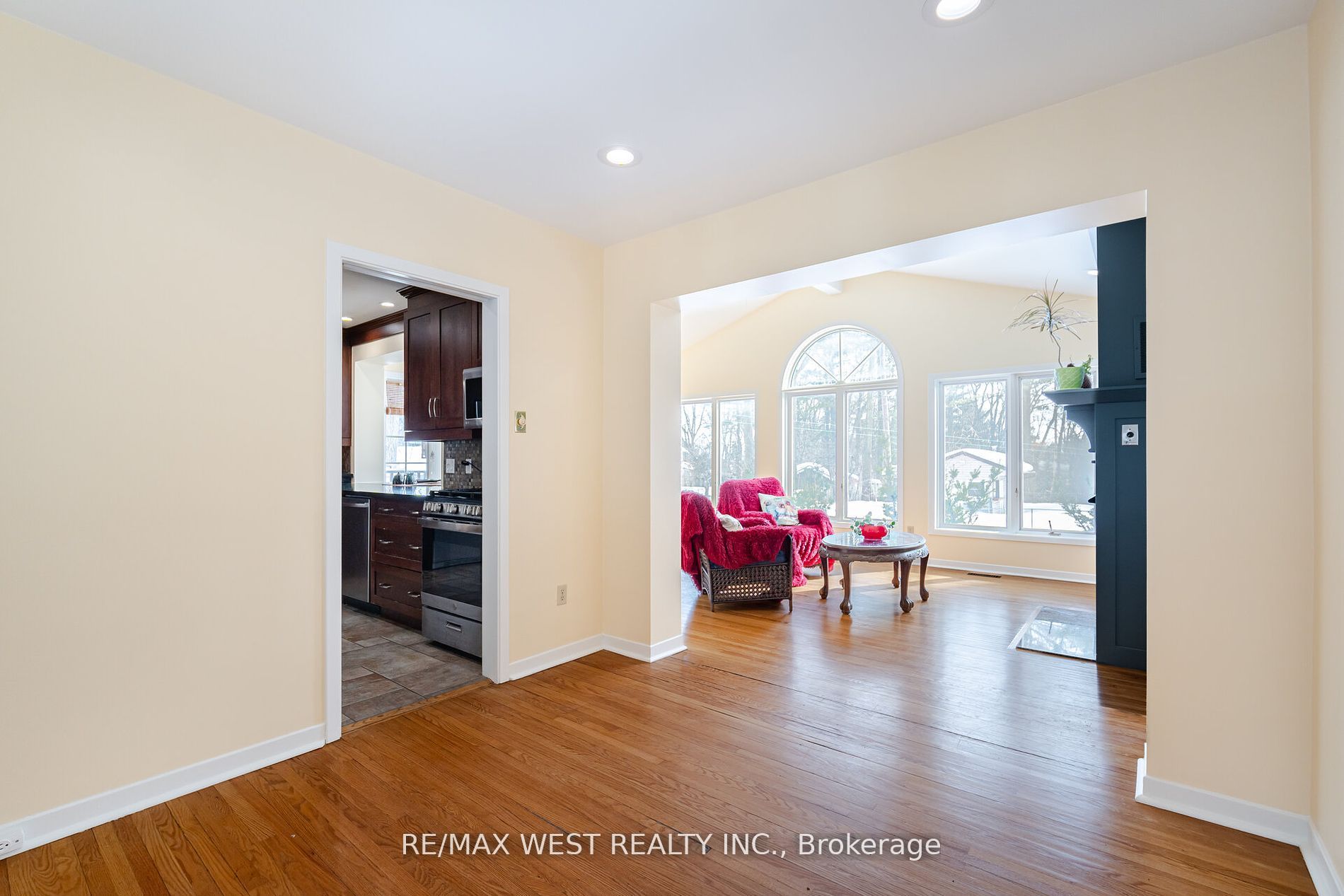 105 Shirley Avenue Property Photo 6