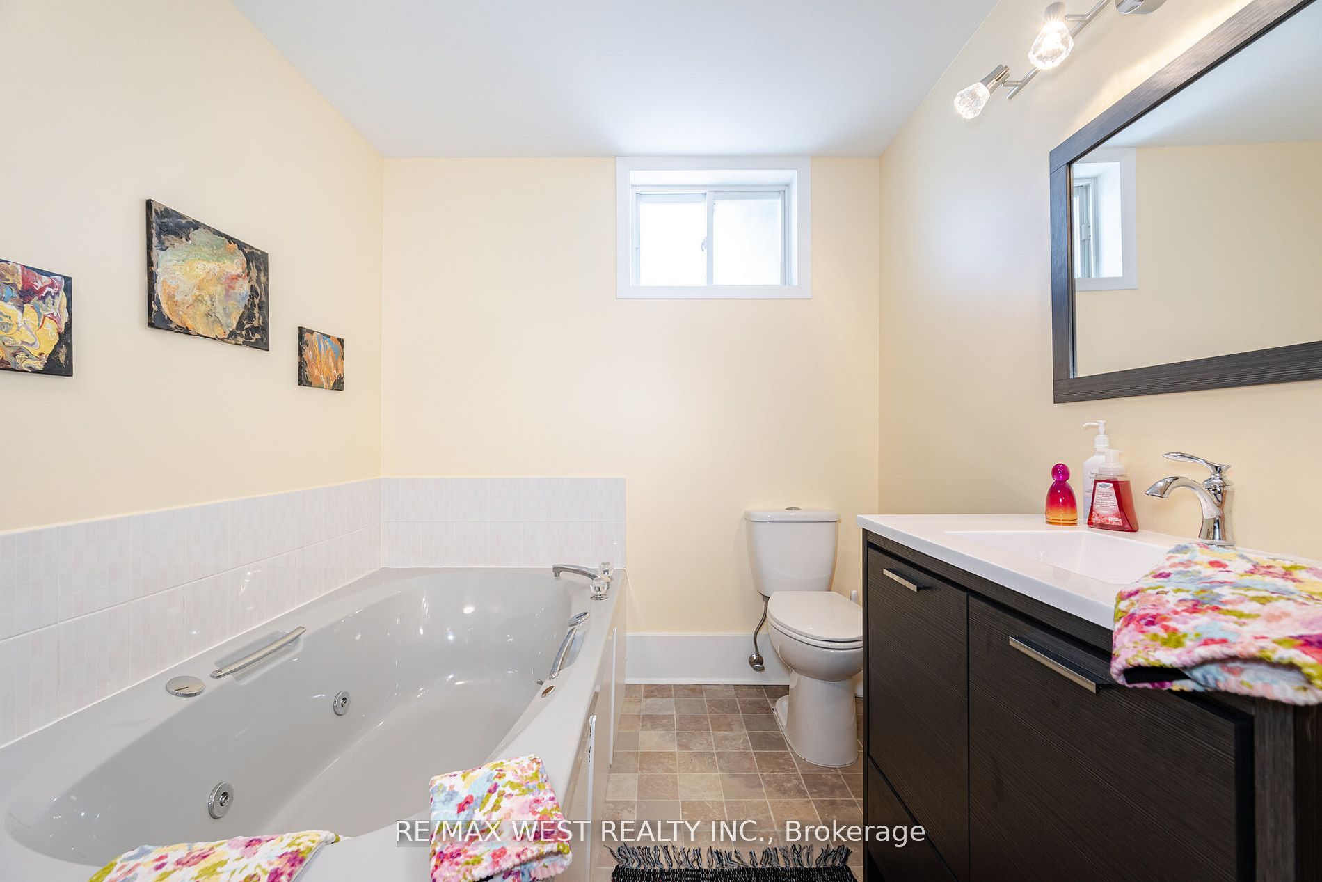 105 Shirley Avenue Property Photo 31