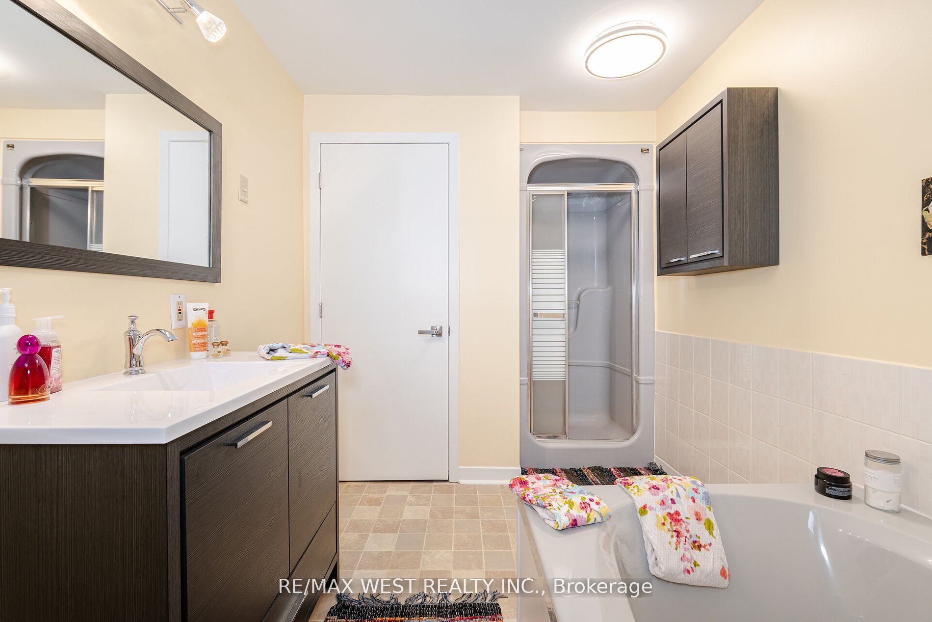 105 Shirley Avenue Property Photo 32