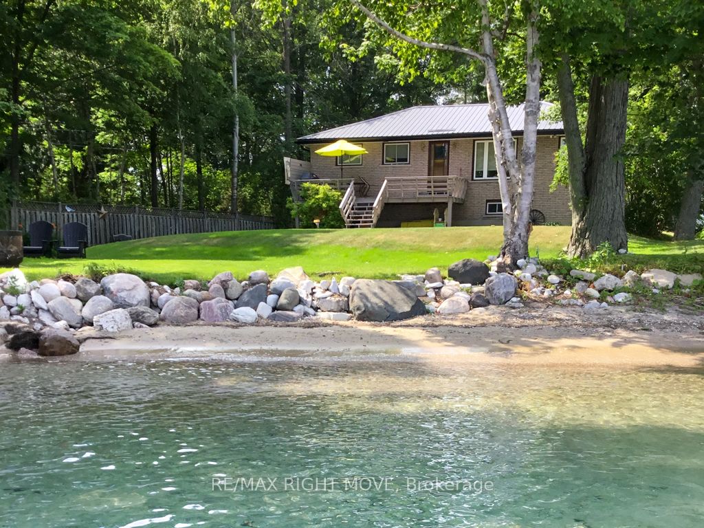 713 Woodland Dr Property Photo