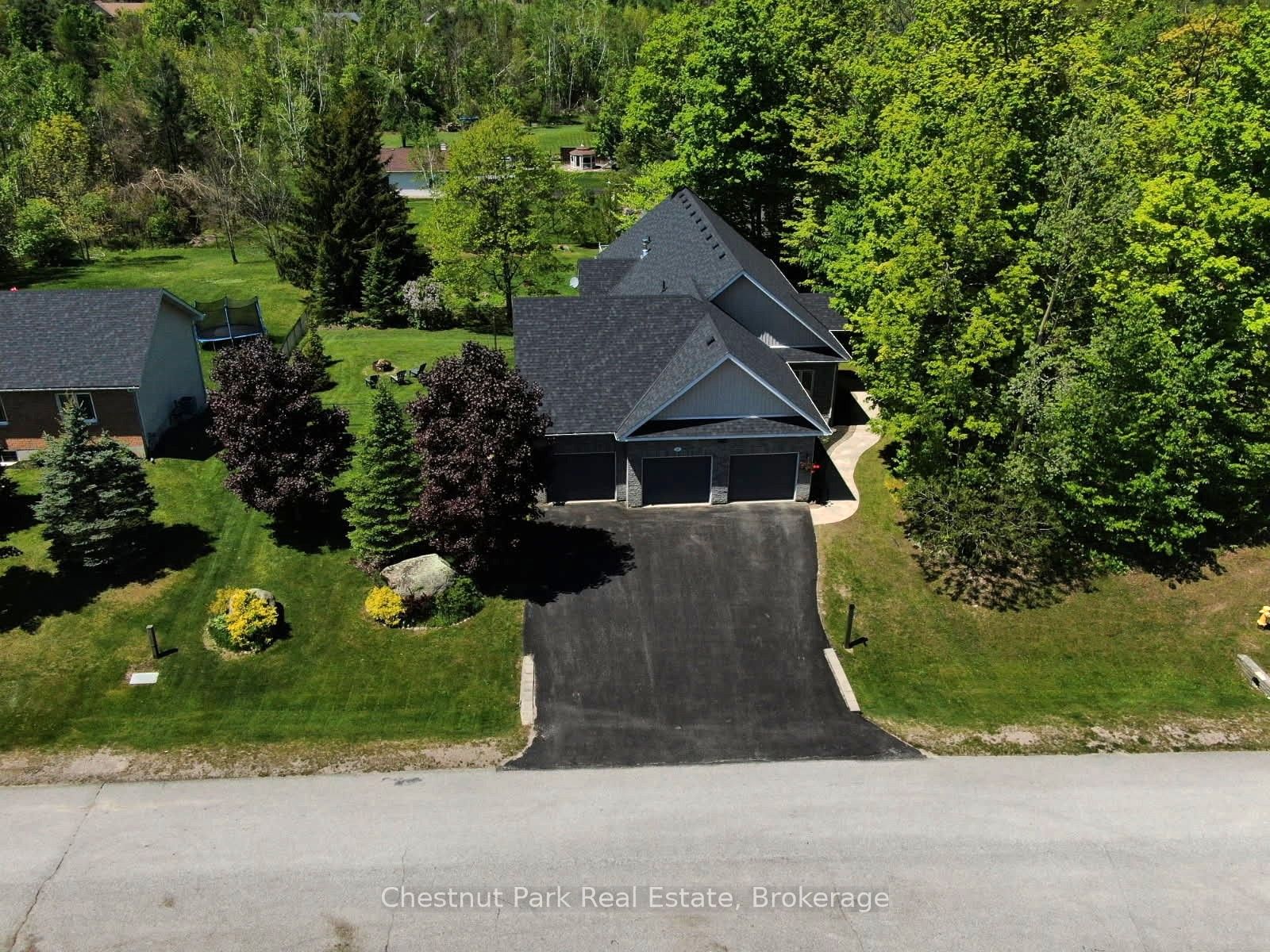 28 Boyd Crescent Property Photo 2