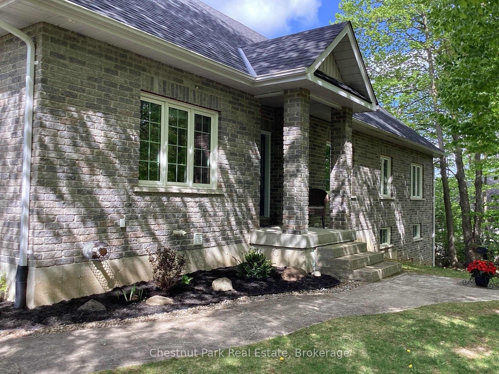 28 Boyd Crescent Property Photo 4