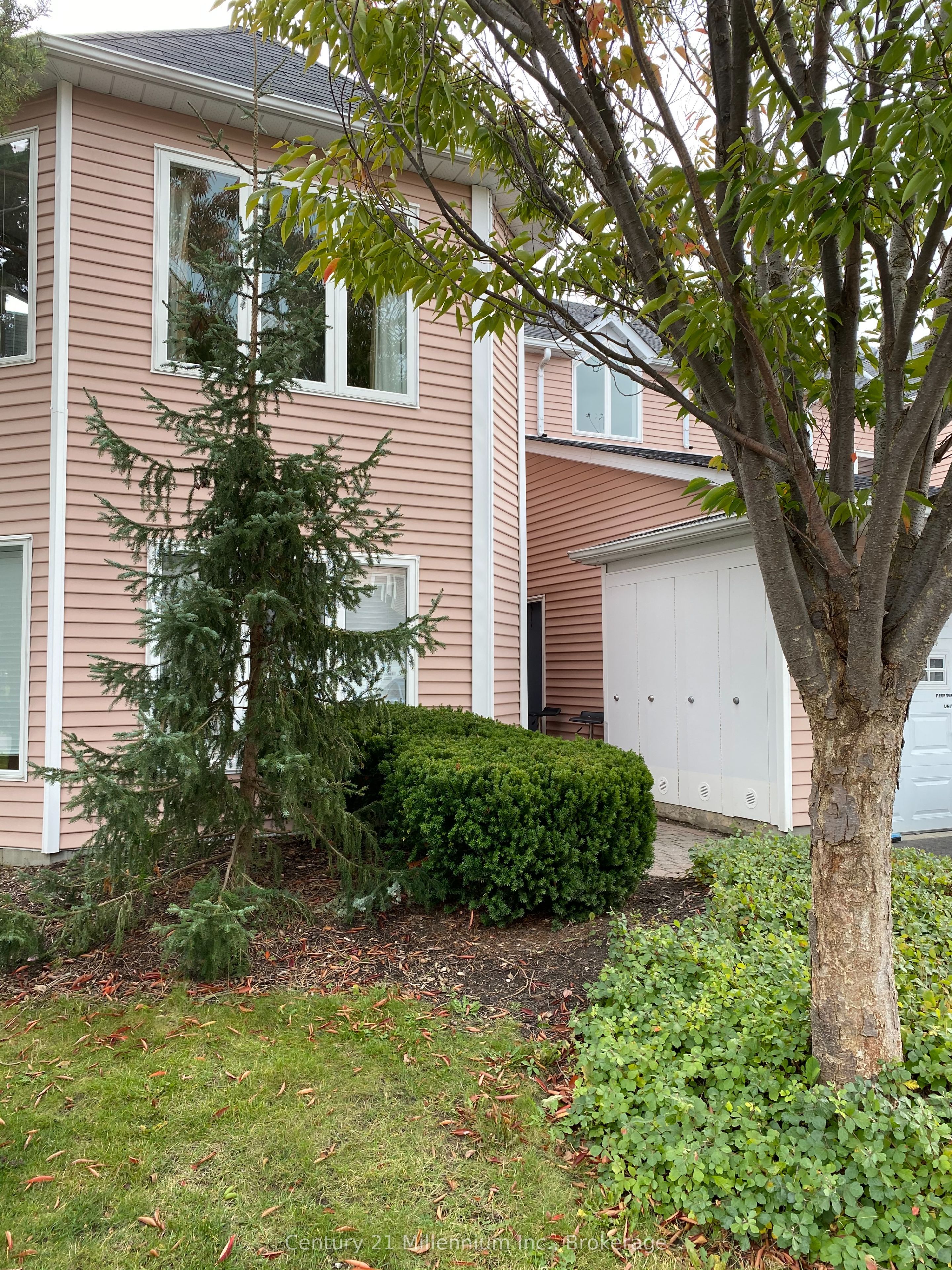 #825 - 34 Dawson Drive Property Photo