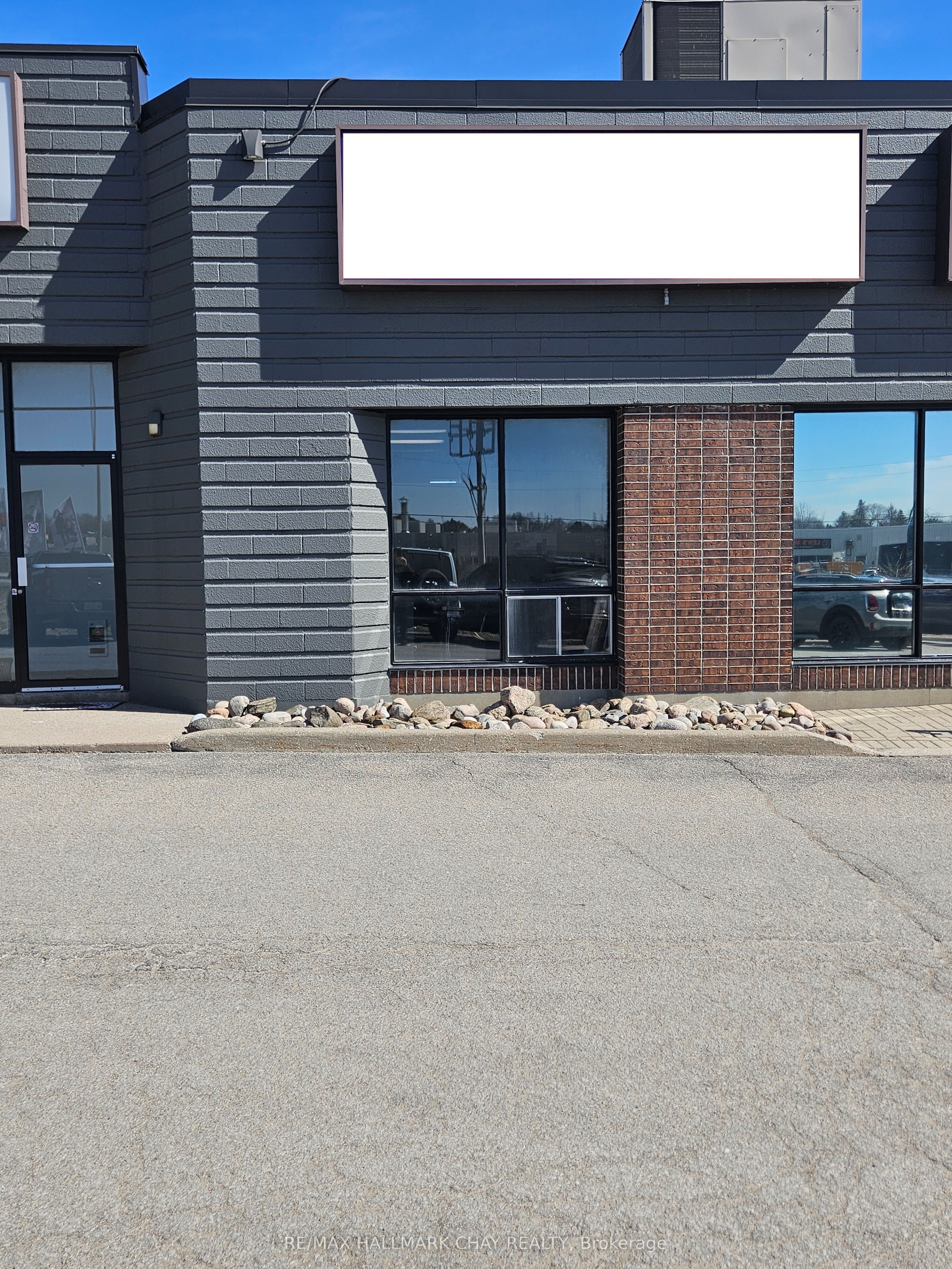 #2 - 4 Alliance Boulevard Property Photo 1