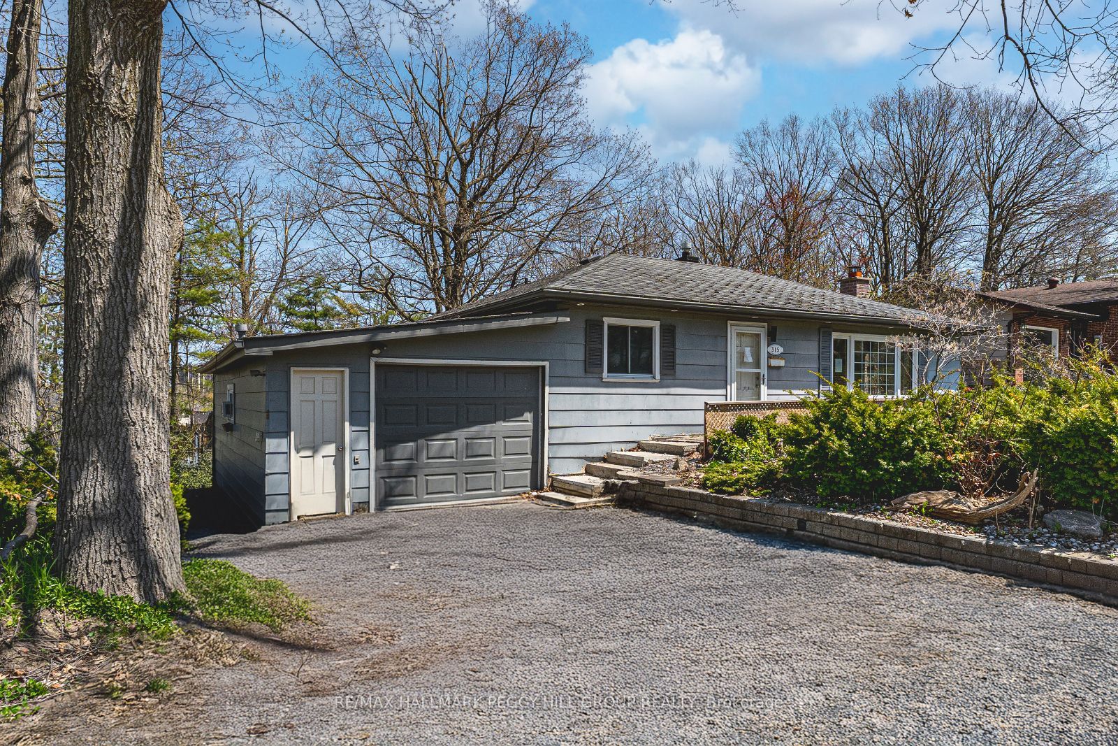 315 Anne Street Property Photo 1