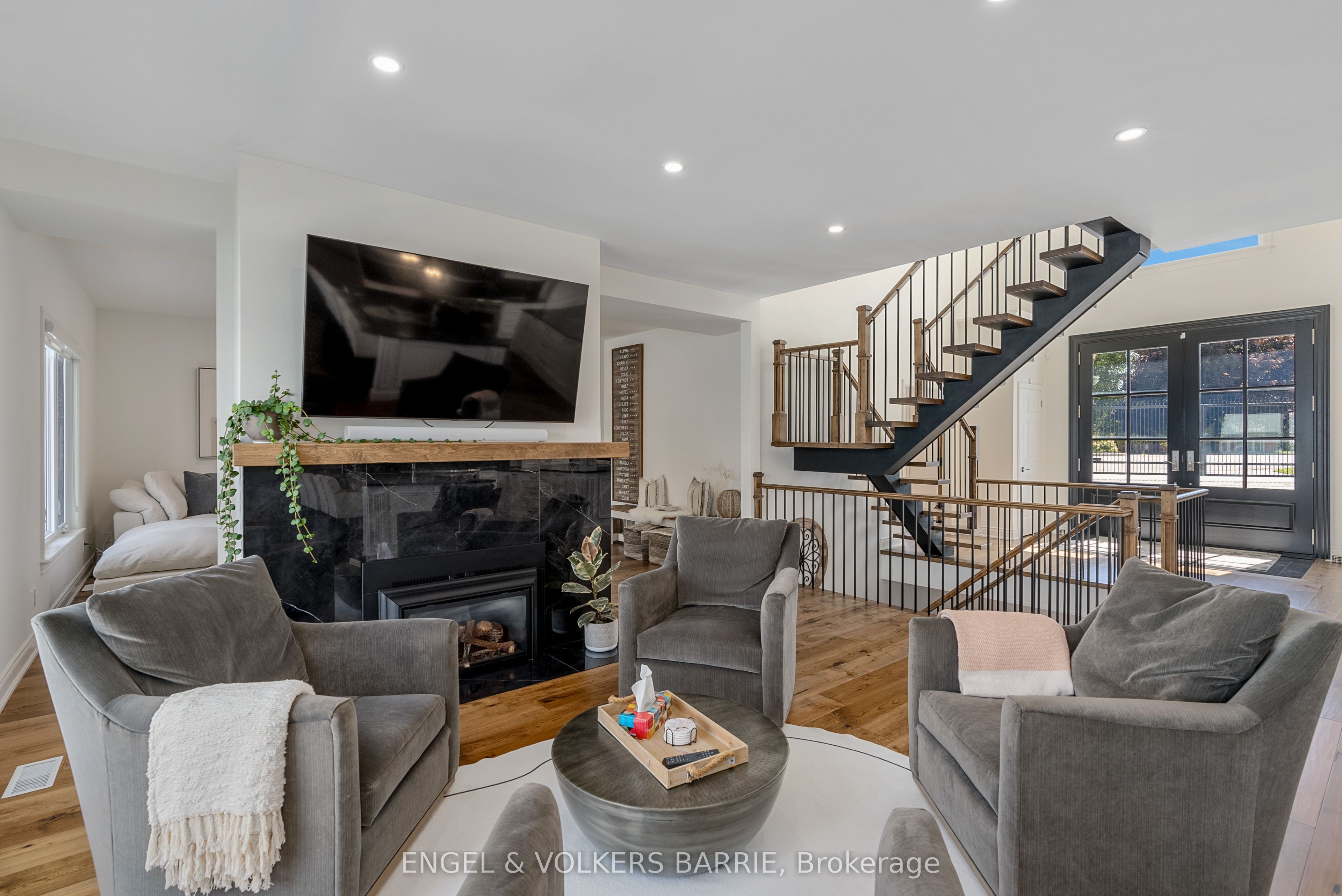 376 Brewery Lane Property Photo 16