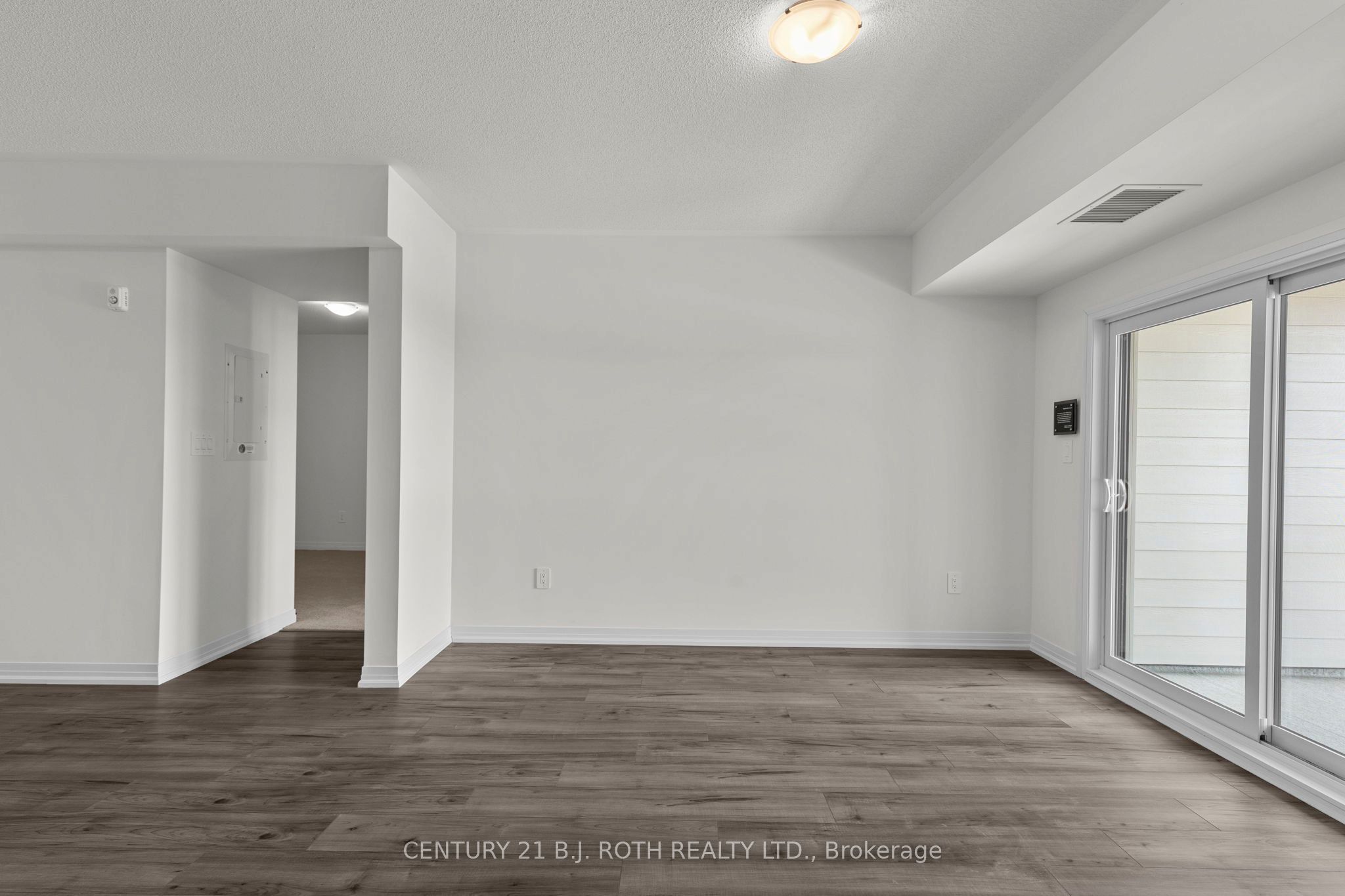 #410 - 15 Kneeshaw Drive Property Photo 9