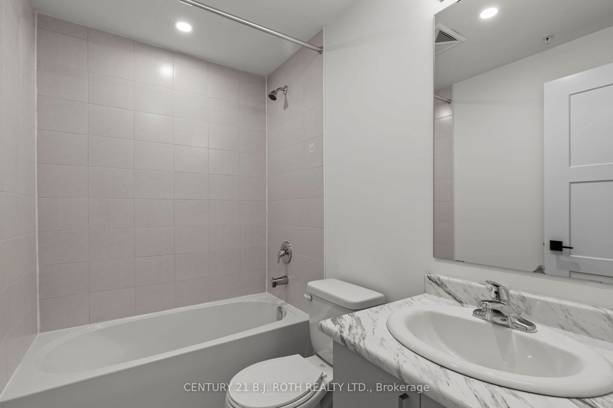 #410 - 15 Kneeshaw Drive Property Photo 13