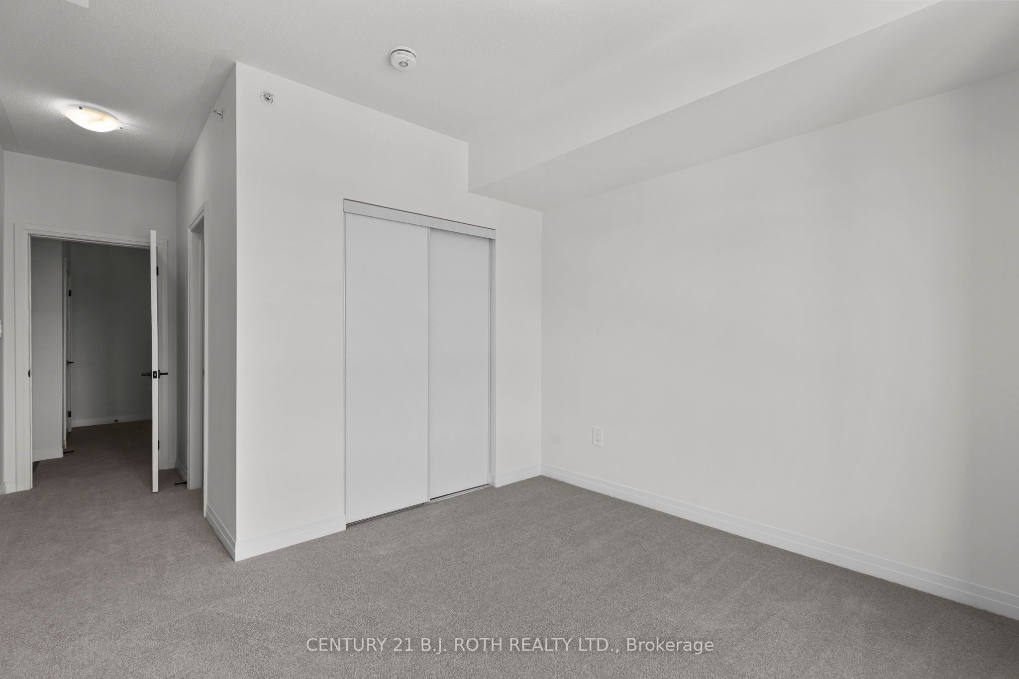 #410 - 15 Kneeshaw Drive Property Photo 17