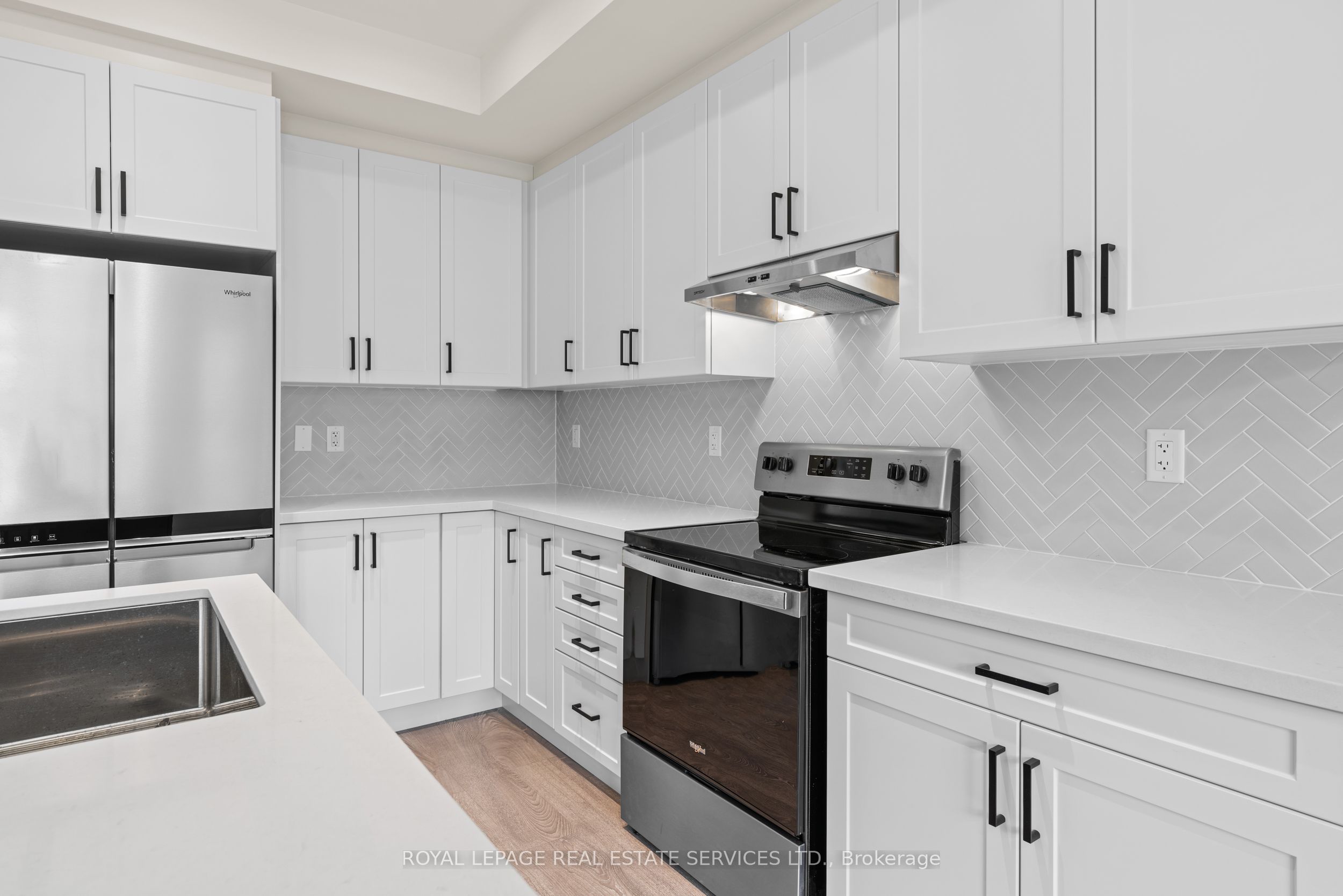 27 Cherry Hill Lane Property Photo 20
