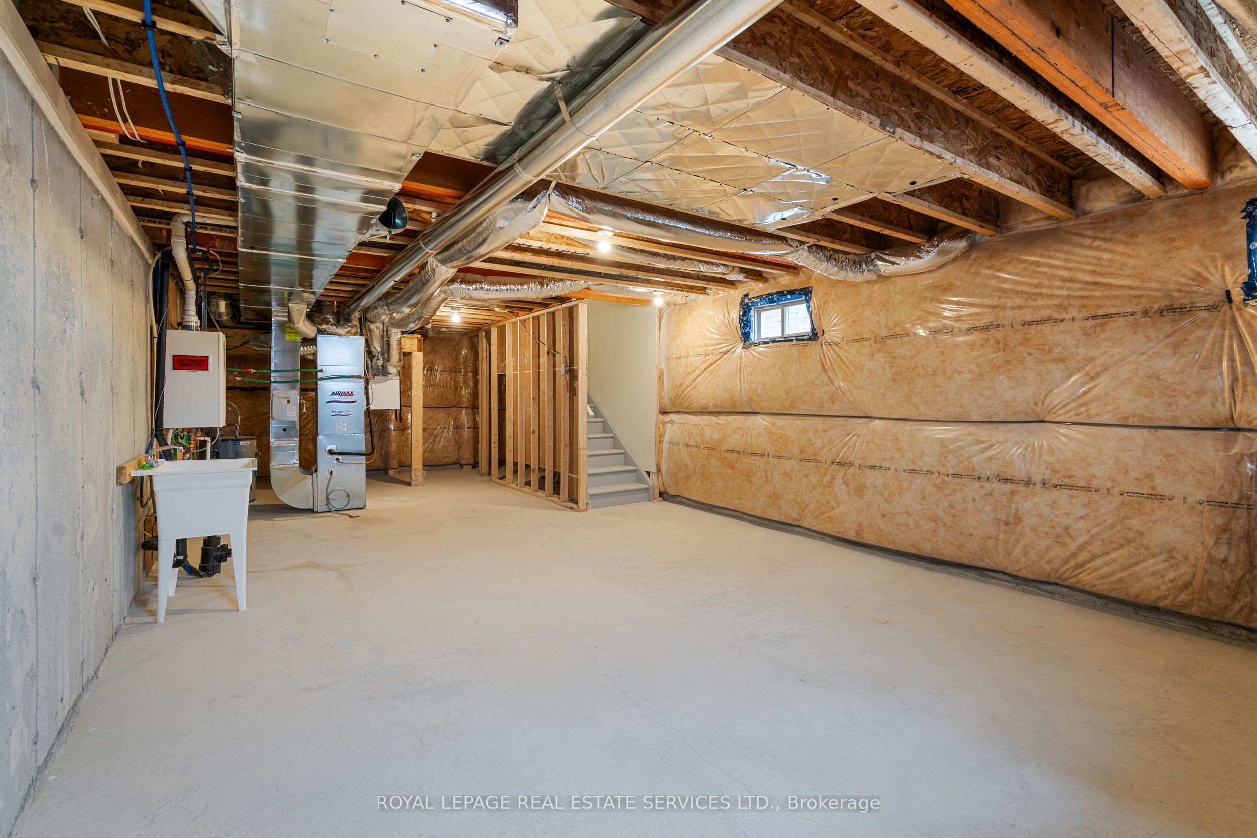 27 Cherry Hill Lane Property Photo 47