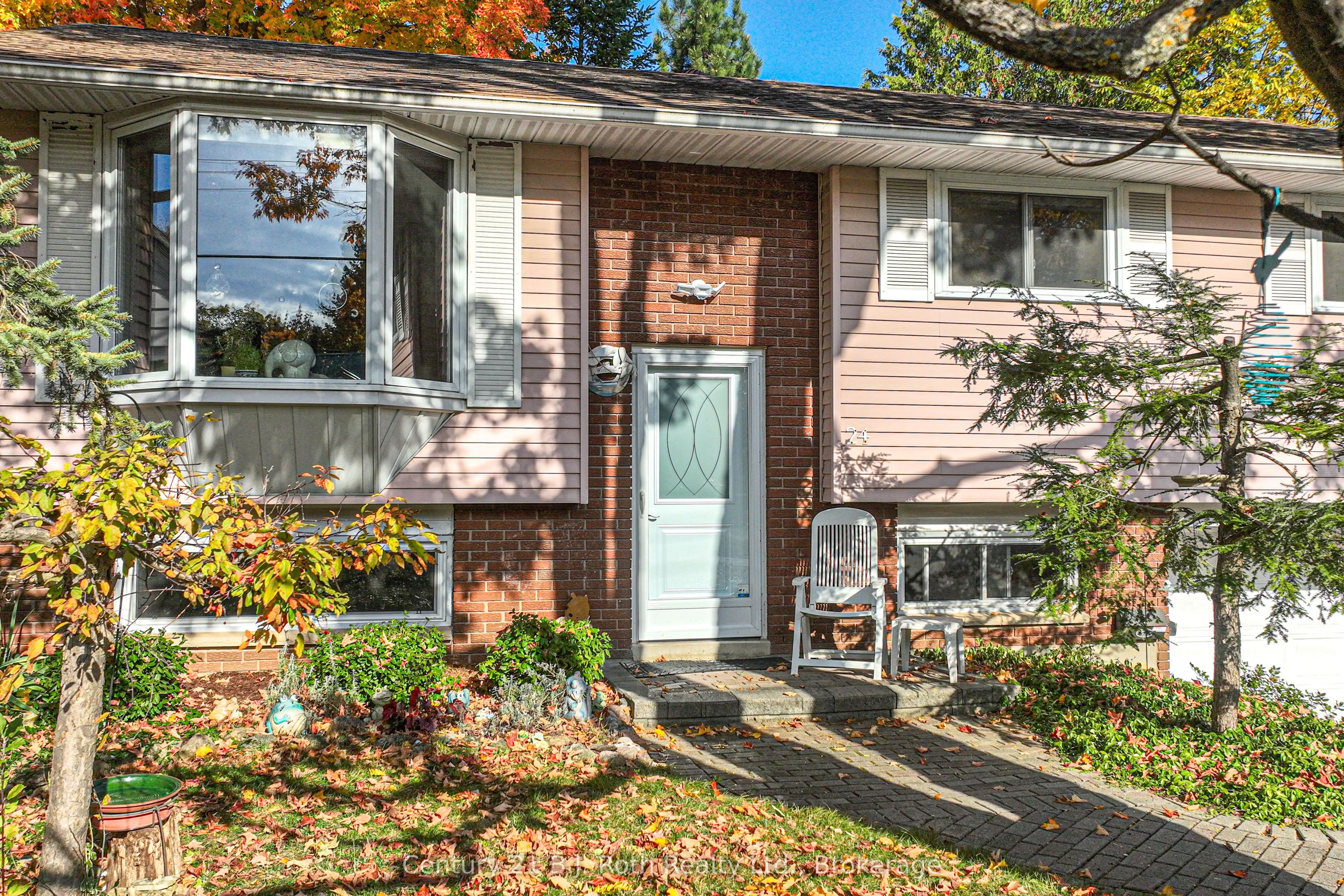 24 Champlain Street Property Photo 2