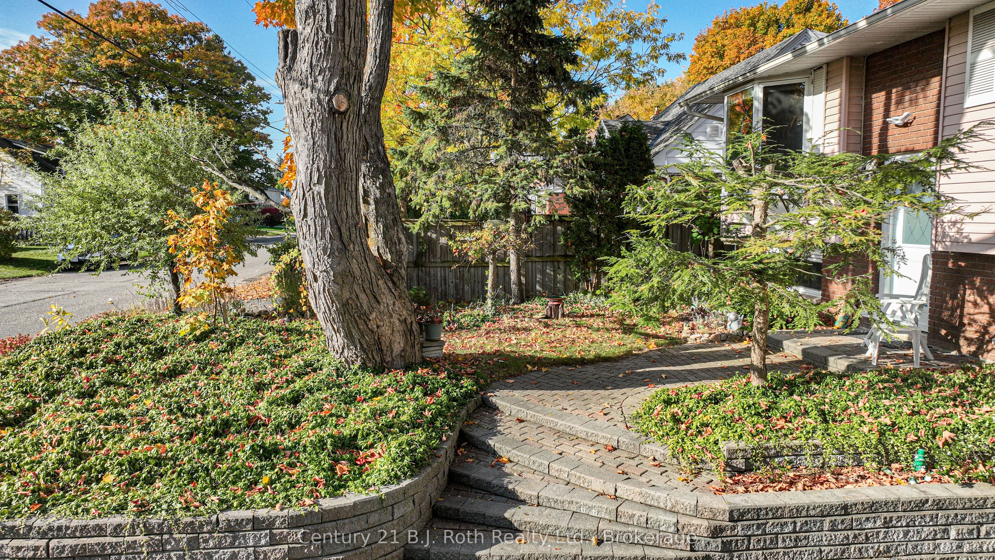 24 Champlain Street Property Photo 3