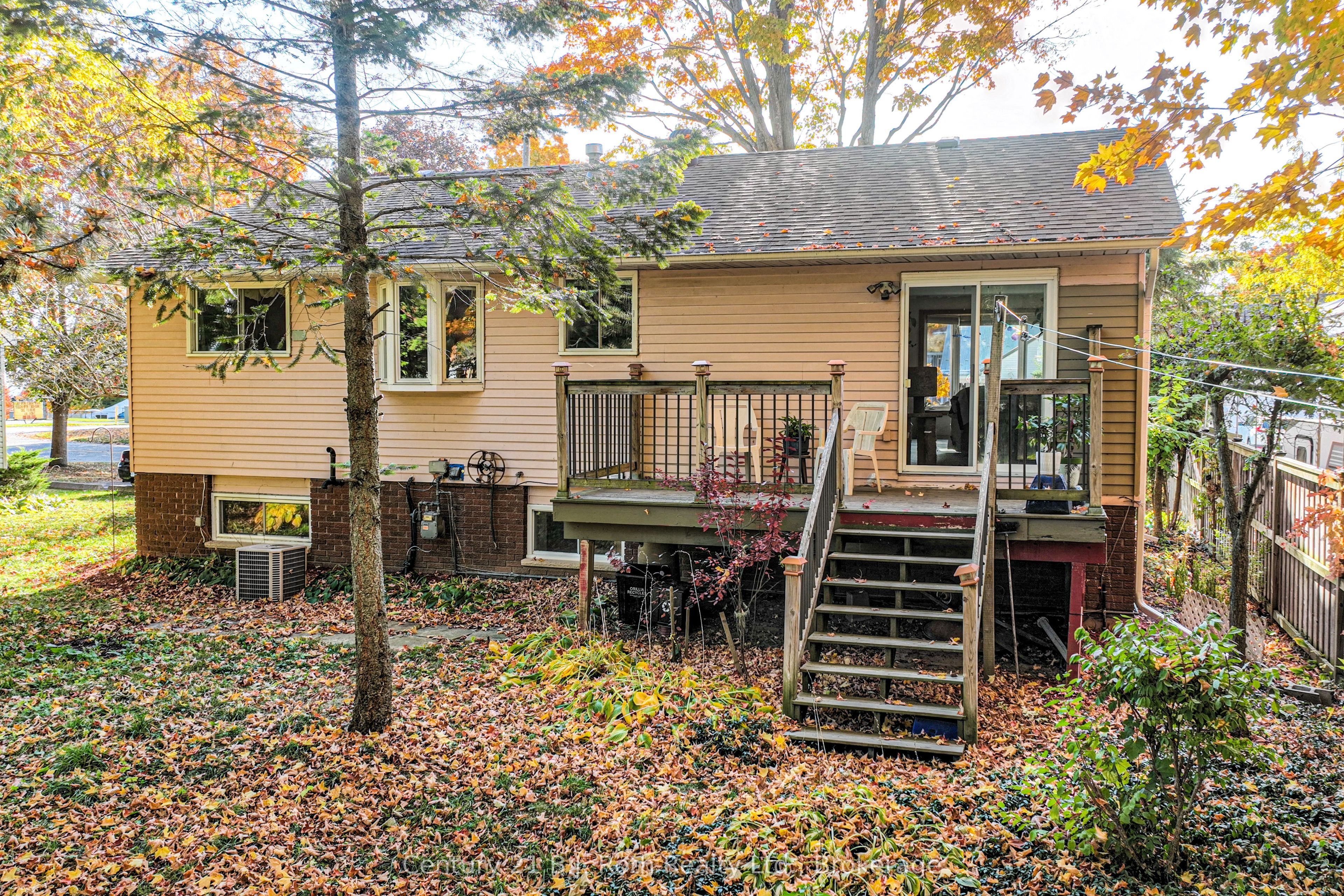 24 Champlain Street Property Photo 6