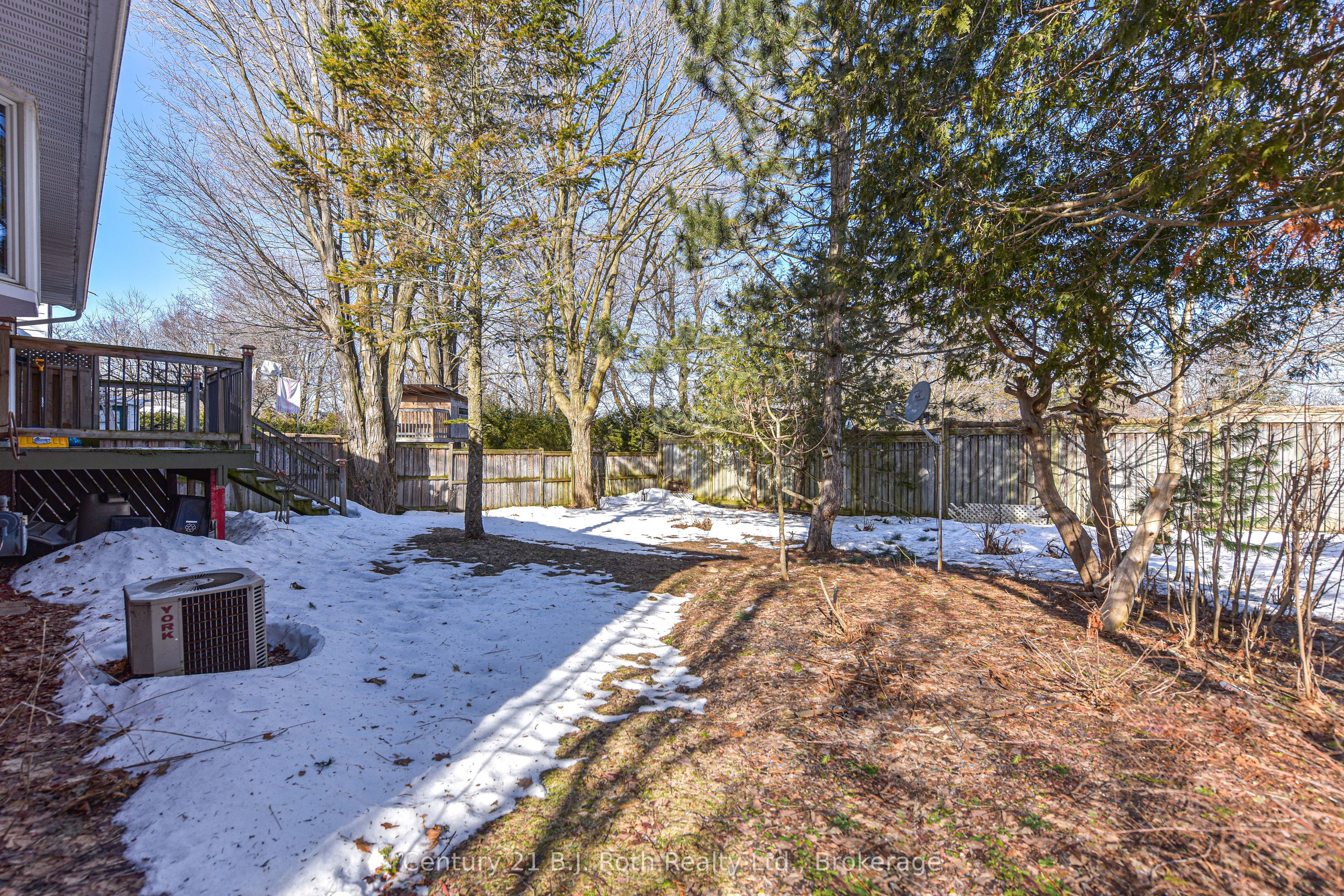 24 Champlain Street Property Photo 9