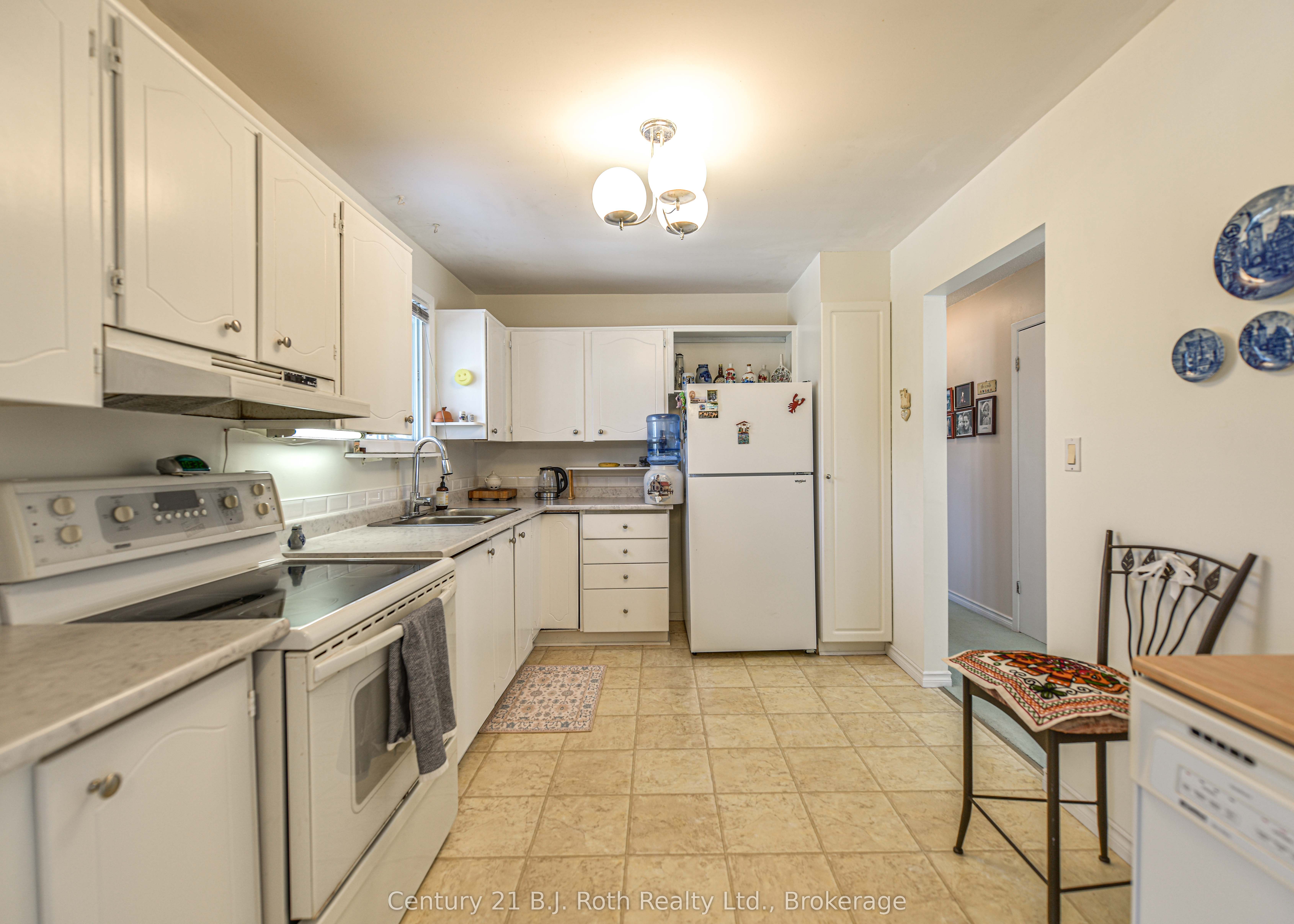 24 Champlain Street Property Photo 15