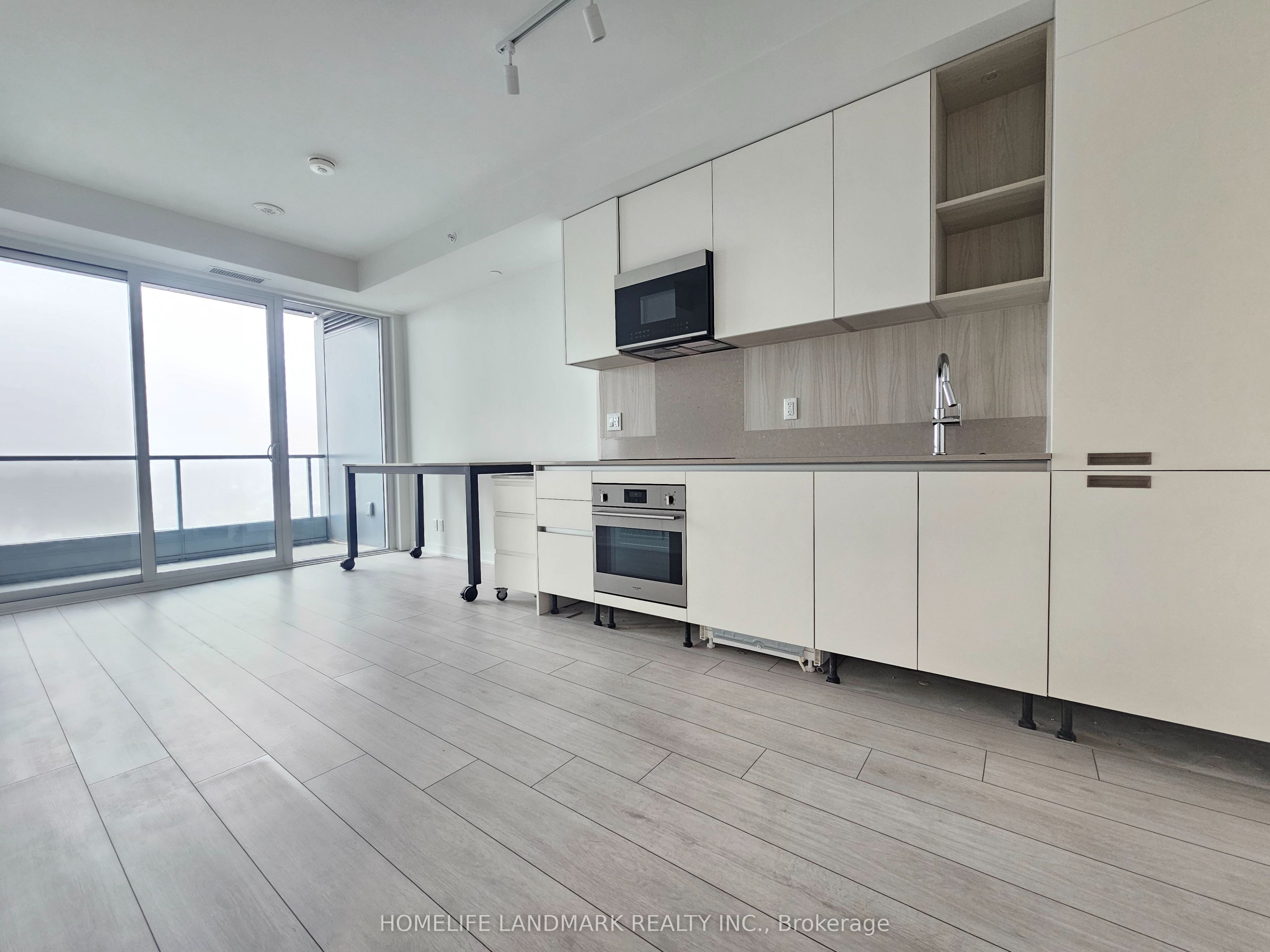 #2104 - 39 Mary Street Property Photo 4