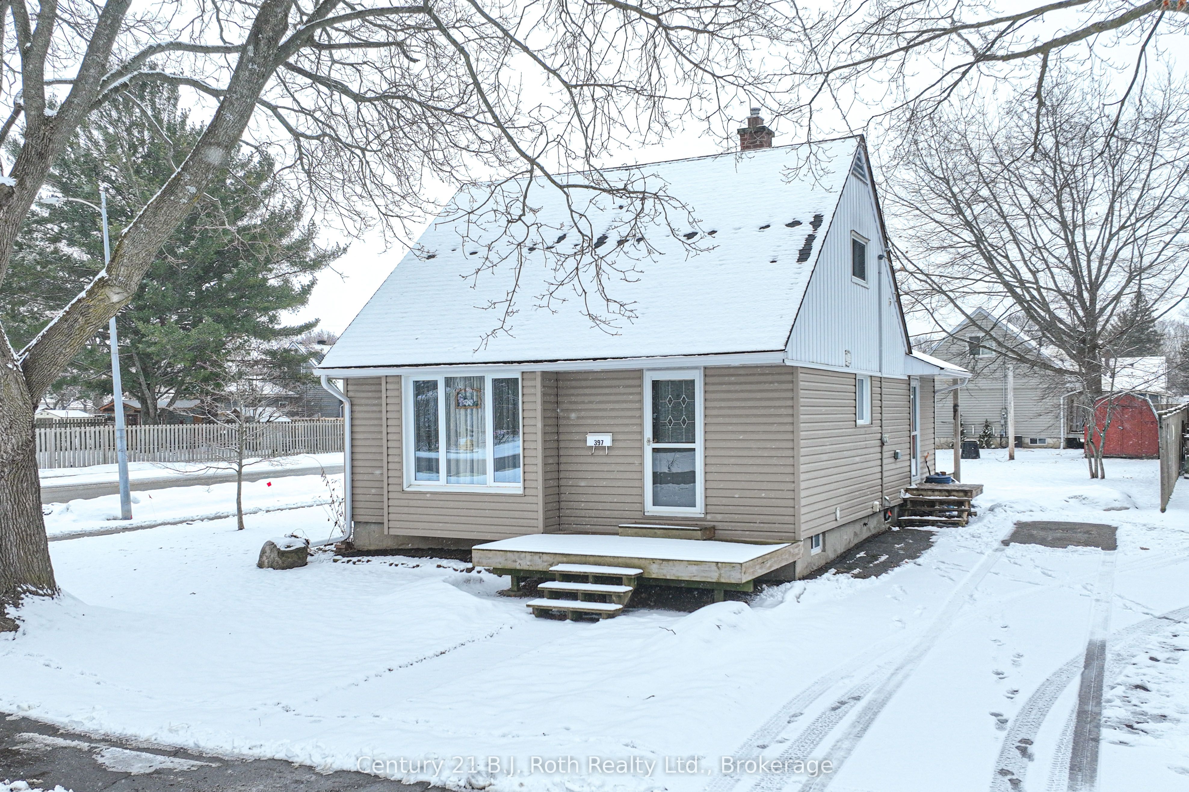 397 Bayview Pkwy Property Photo 1
