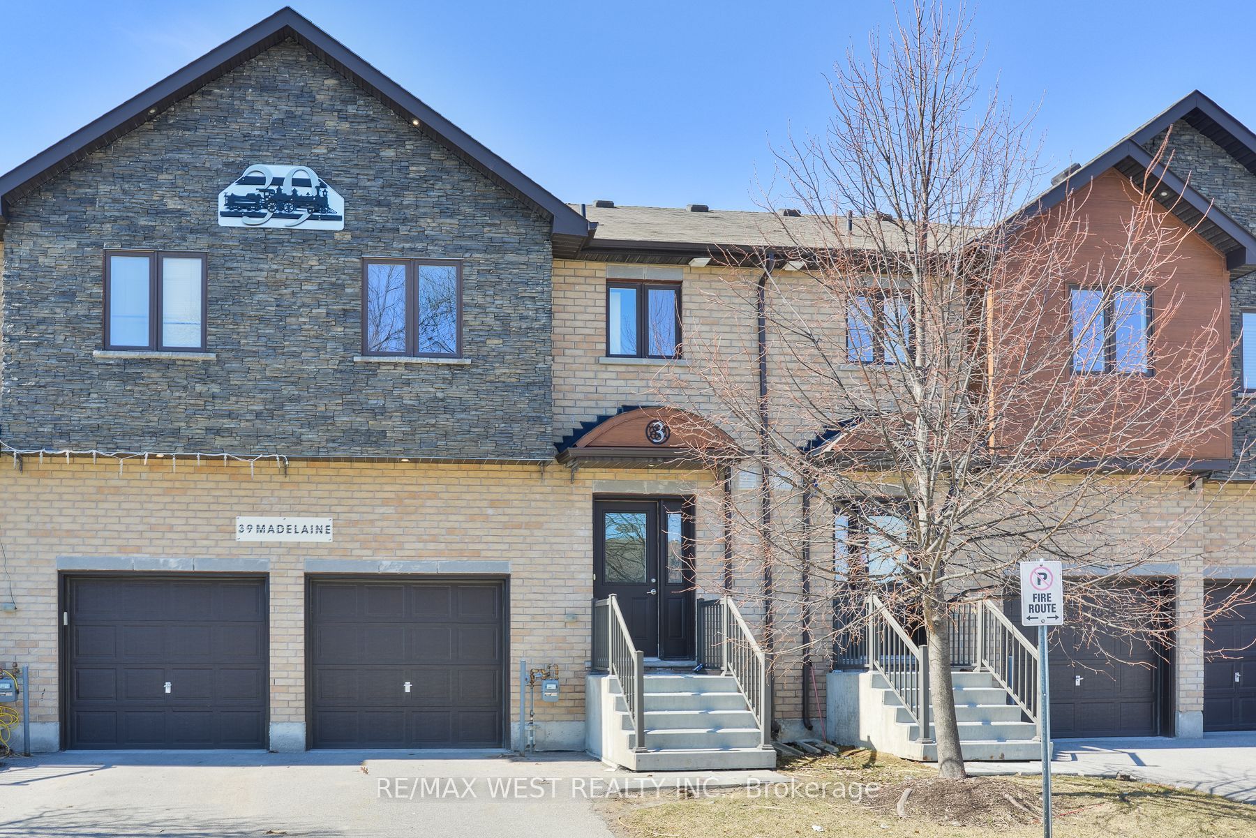 #3 - 39 Madelaine Drive Property Photo