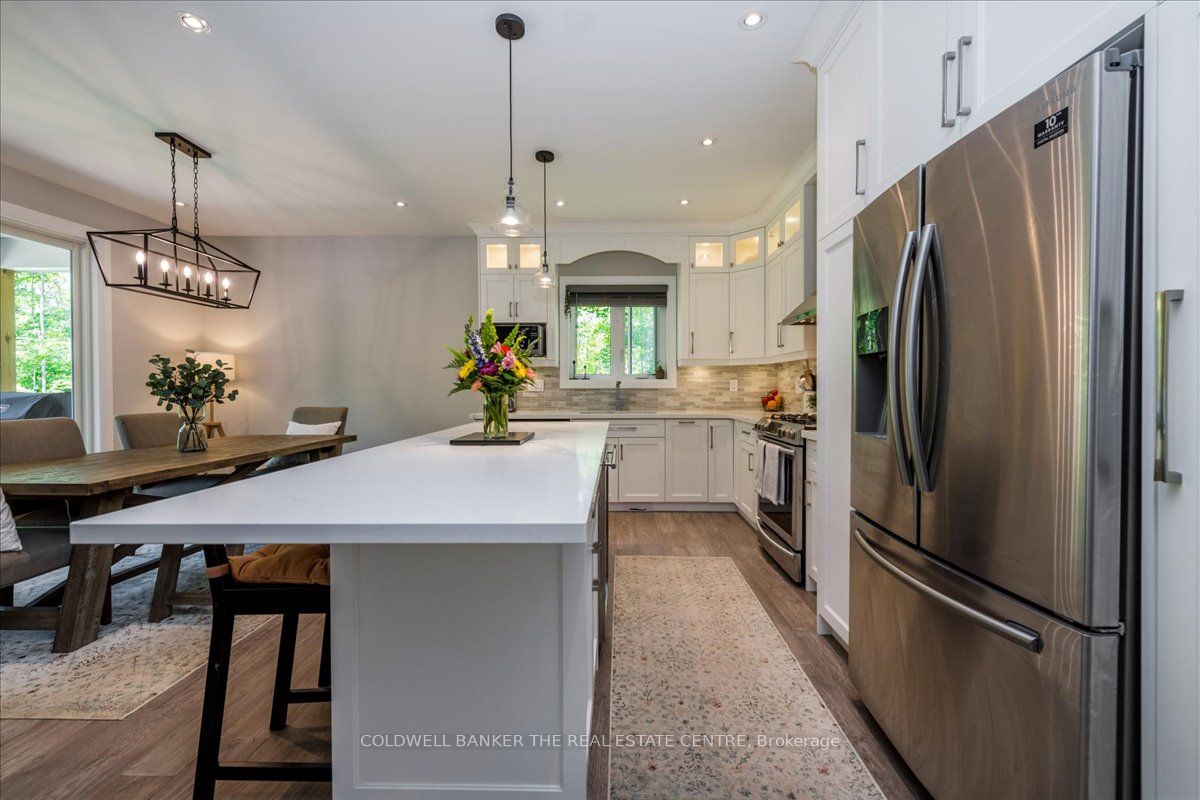 2435 Champlain Road Property Photo 12